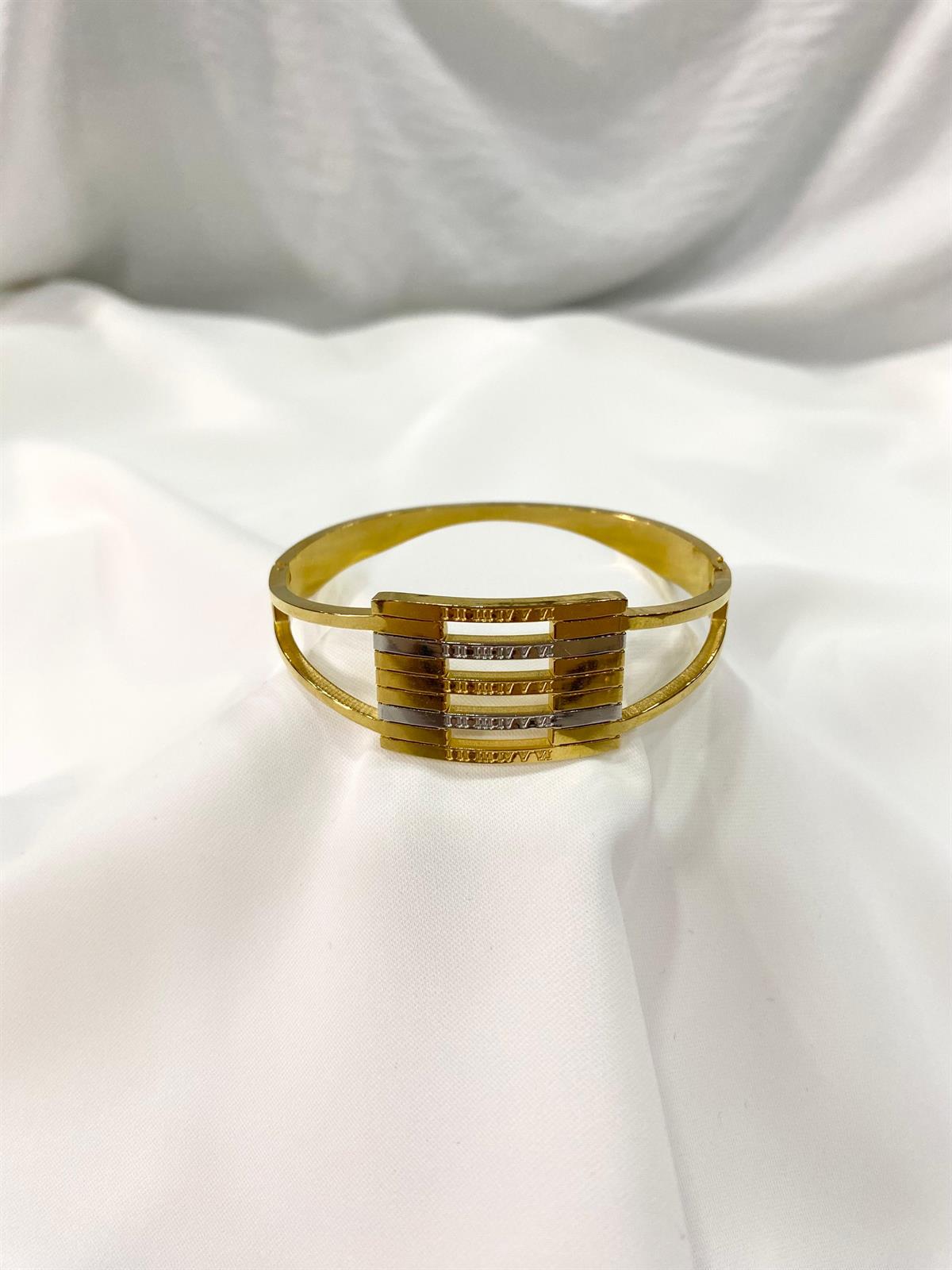 ROMA RAKAMI DETAYLI KELEPÇE