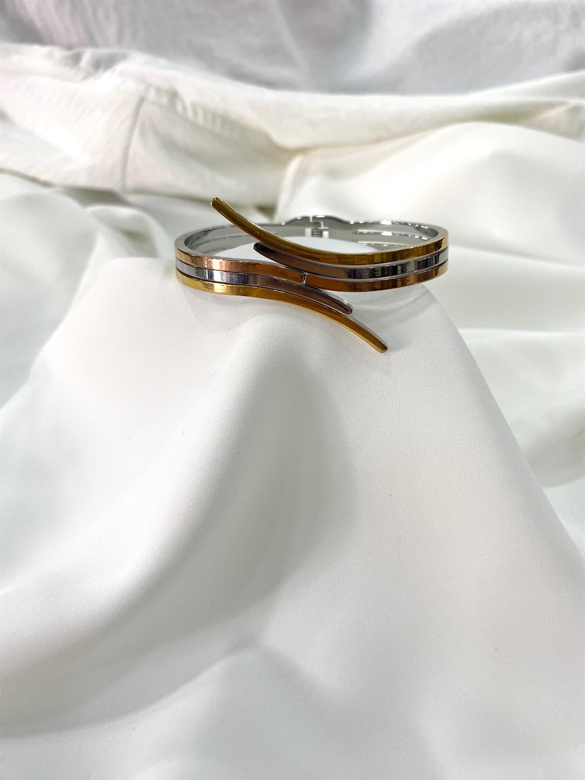 ÜÇ RENK GEÇİRMELİ ÇELİK KELEPÇE