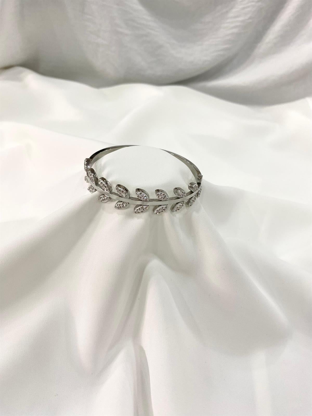 YAPRAK DESENLİ SİLVER ÇELİK KELEPÇE