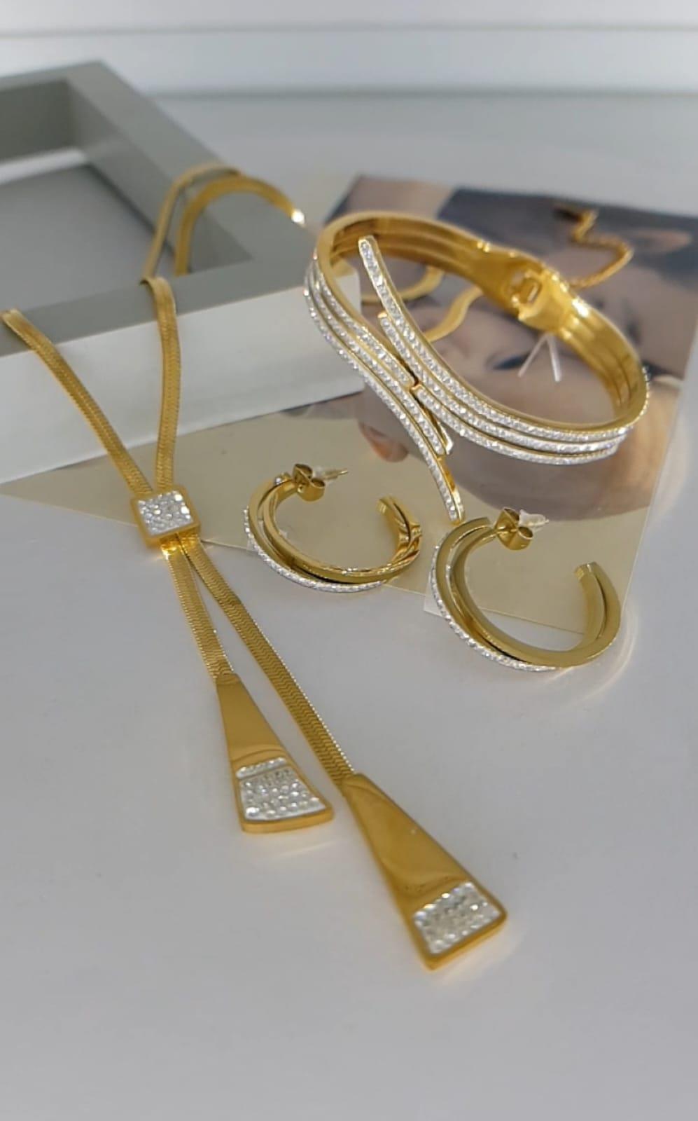 Elena 316L Kararmaz Çelik Takı Seti316L Paslanmaz Çelik Elena Takı Seti | Kararma Yapmaz, Zarif Stil