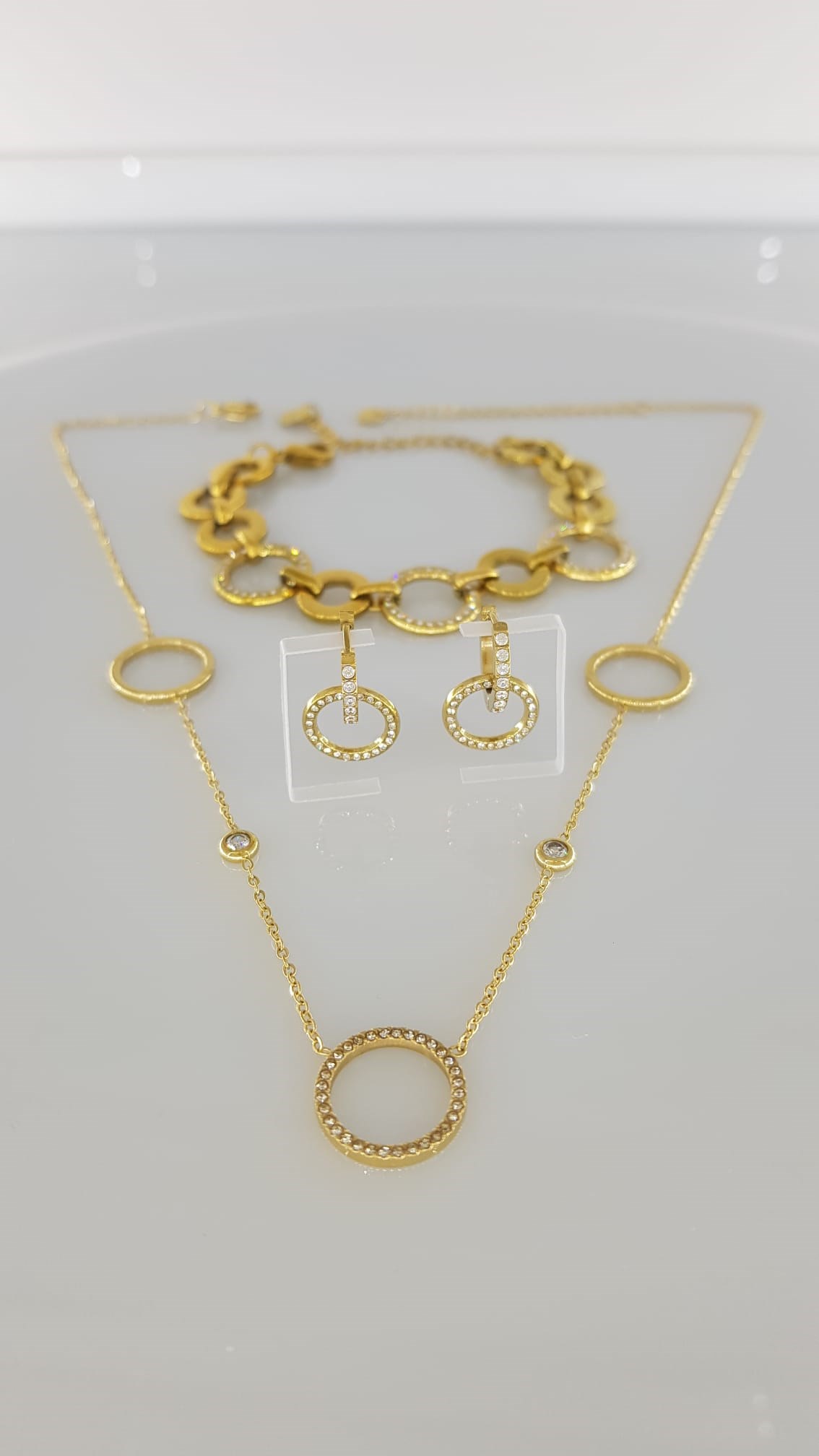 Prenses Tasarım Gold Çelik takı SetiPrenses Tasarım Gold Çelik takı Seti Kararma Yapmaz, Zarif Stil