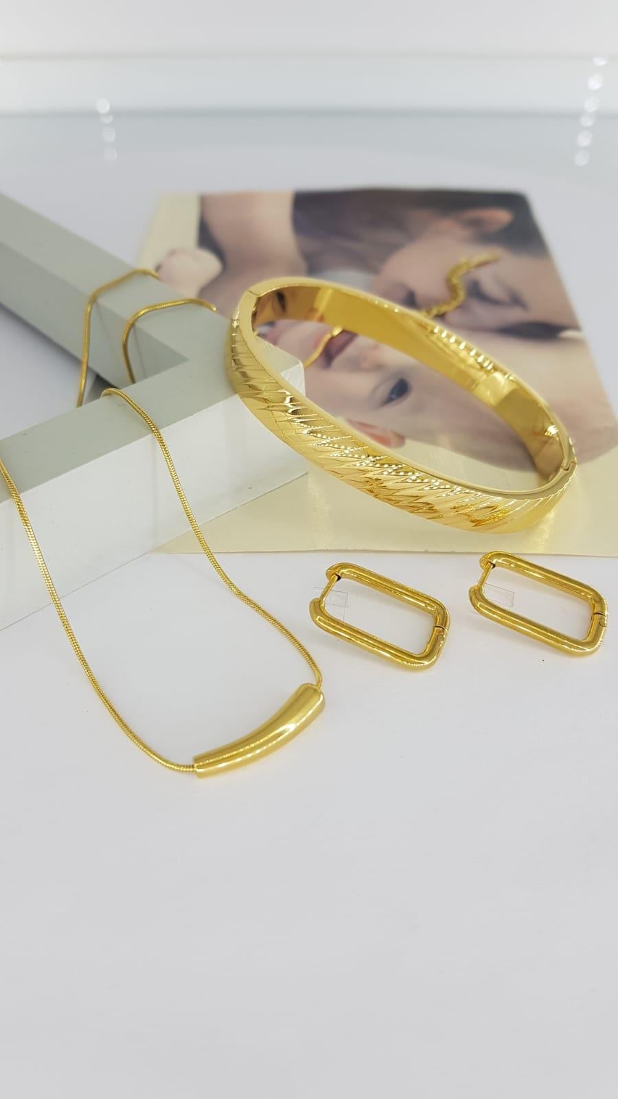 Sns500436Sade Gold Çelik Set