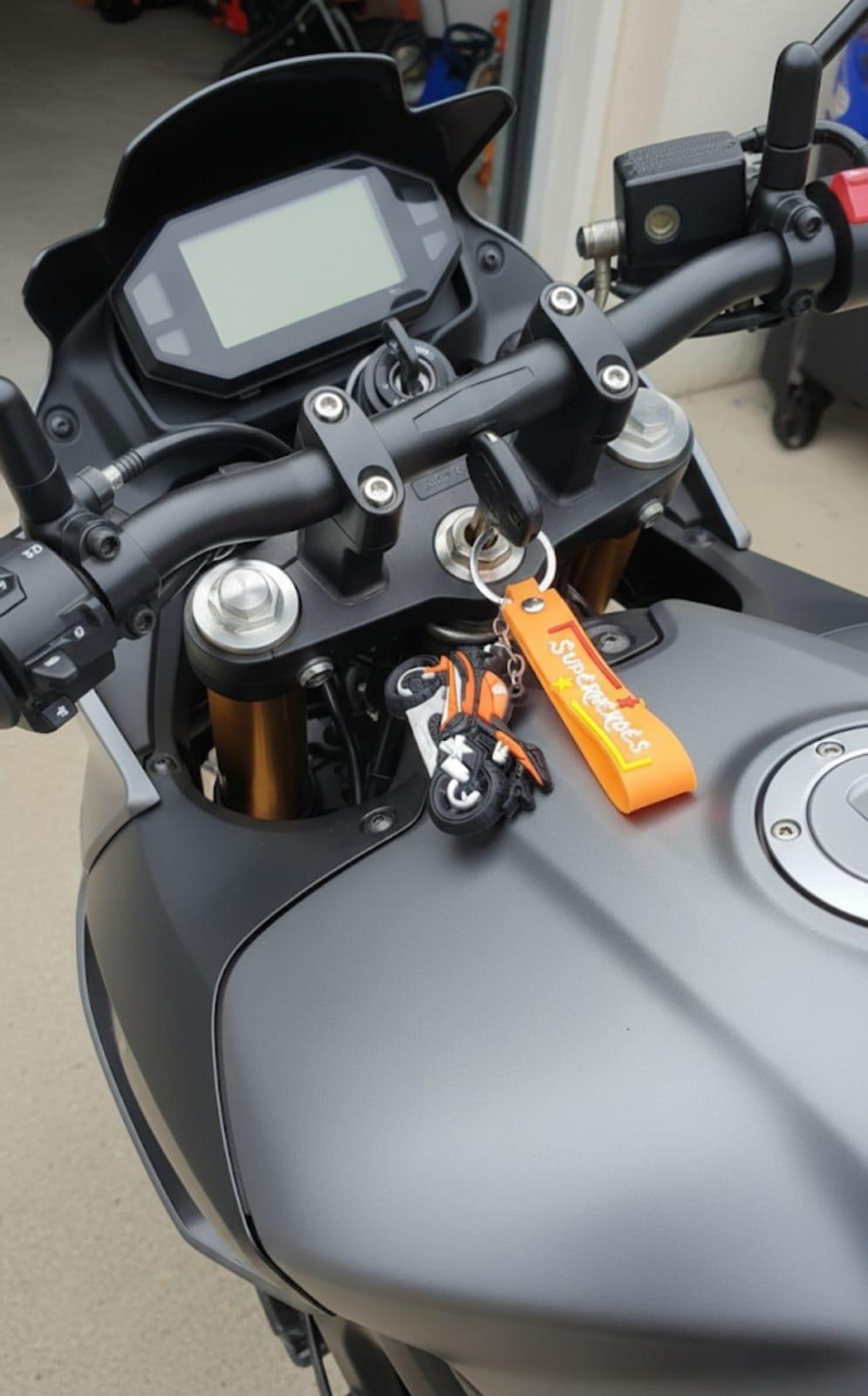 Sns900119turuncu motorsiklet Anahtarlık