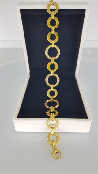 Halka Taşlı Gold Çelik BileklikHalka Taşlı Gold Çelik Bileklik  kararmaz solmaz antialerjik hediye doğumgünü anneme hediye bayram takı