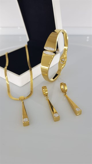 İstanbul Gold Çelik Takı Setiİstanbul Gold Çelik Takı Seti Kararma Yapmaz, Zarif Stil