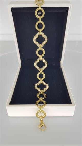 Yonca Taşlı Gold Çelik BileklikYonca Taşlı Gold Çelik Bileklik  kararmaz solmaz antialerjik hediye doğumgünü anneme hediye bayram takı