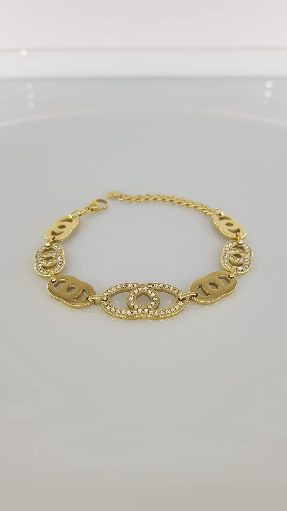 14 K Kuyumcu Model Çelik Bileklik14 K Kuyumcu Model Çelik Bileklik kararmaz solmaz antialerjik hediye doğumgünü anneme hediye bayram takı