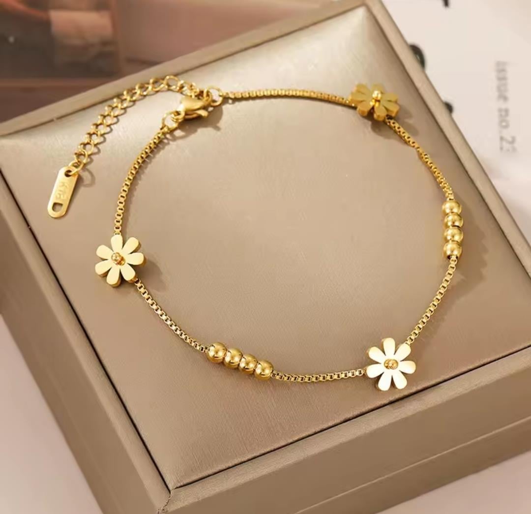 Çiçek Gold Çelik Bileklik Sns098Çiçek Gold Çelik Bileklik Sns098kararmaz solmaz antialerjik hediye doğumgünü anneme hediye bayram takı