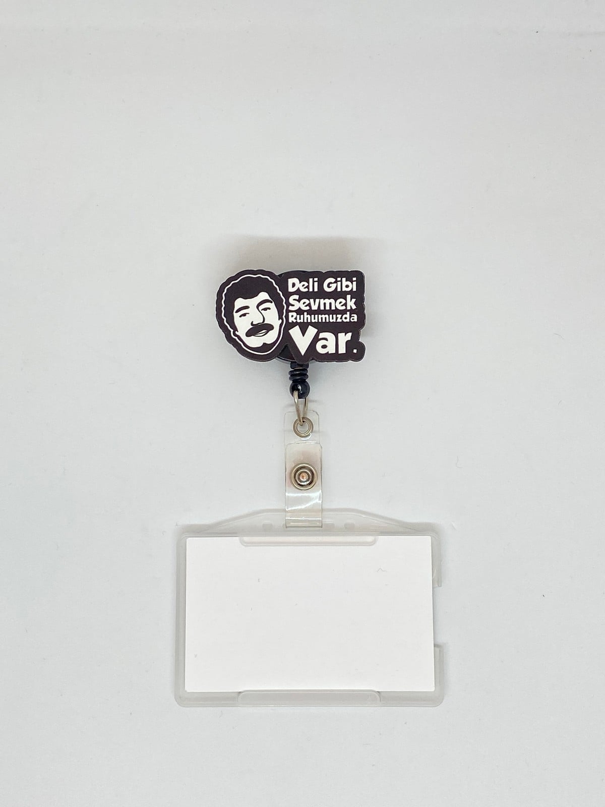 Müslüm Baba - Deli Gibi Sevmek Ruhumuzda Var Temalı Yoyo Kartlık Yoyo Yaka Kartlığı