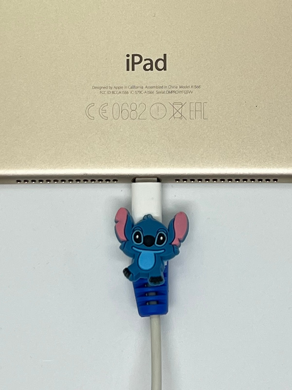 Disney Stitch ve Lilo Temalı Şarj Aleti Kablo Koruyucu