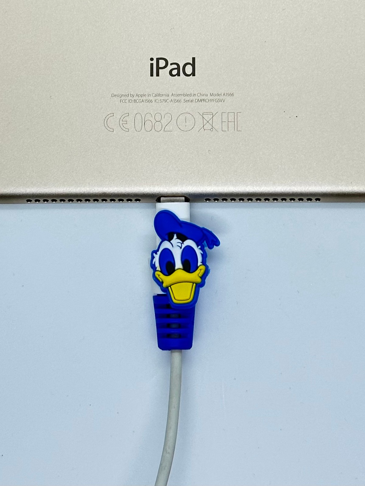 Donald Duck Temalı Şarj Aleti Kablo Koruyucu 