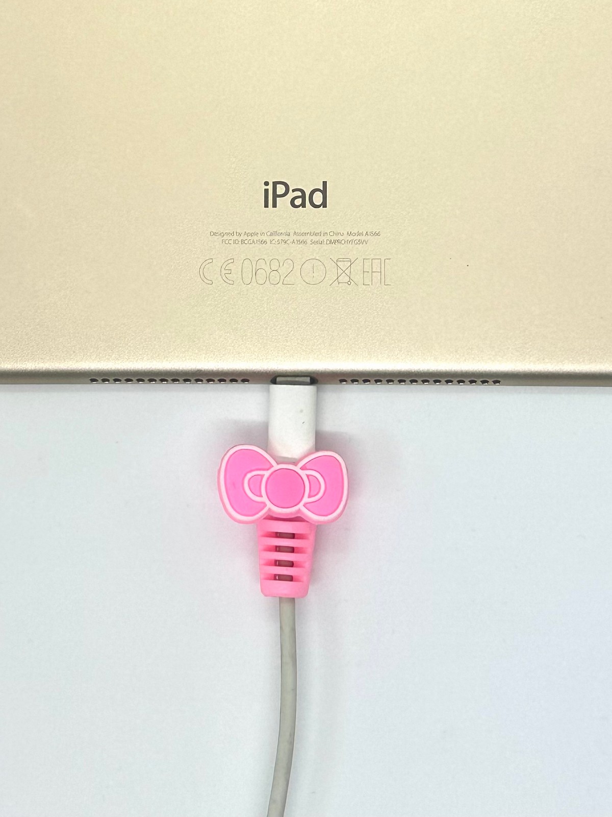 Minnie Mouse Pembe Fiyonk Temalı Şarj Aleti Kablo Koruyucu 