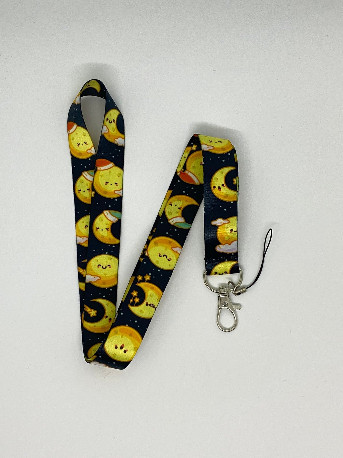 Sempatik Ay Temalı Boyun İpi Kart Askısı 