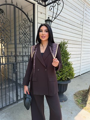 Çıkarılabilir şal detaylı ceket takım kahve  