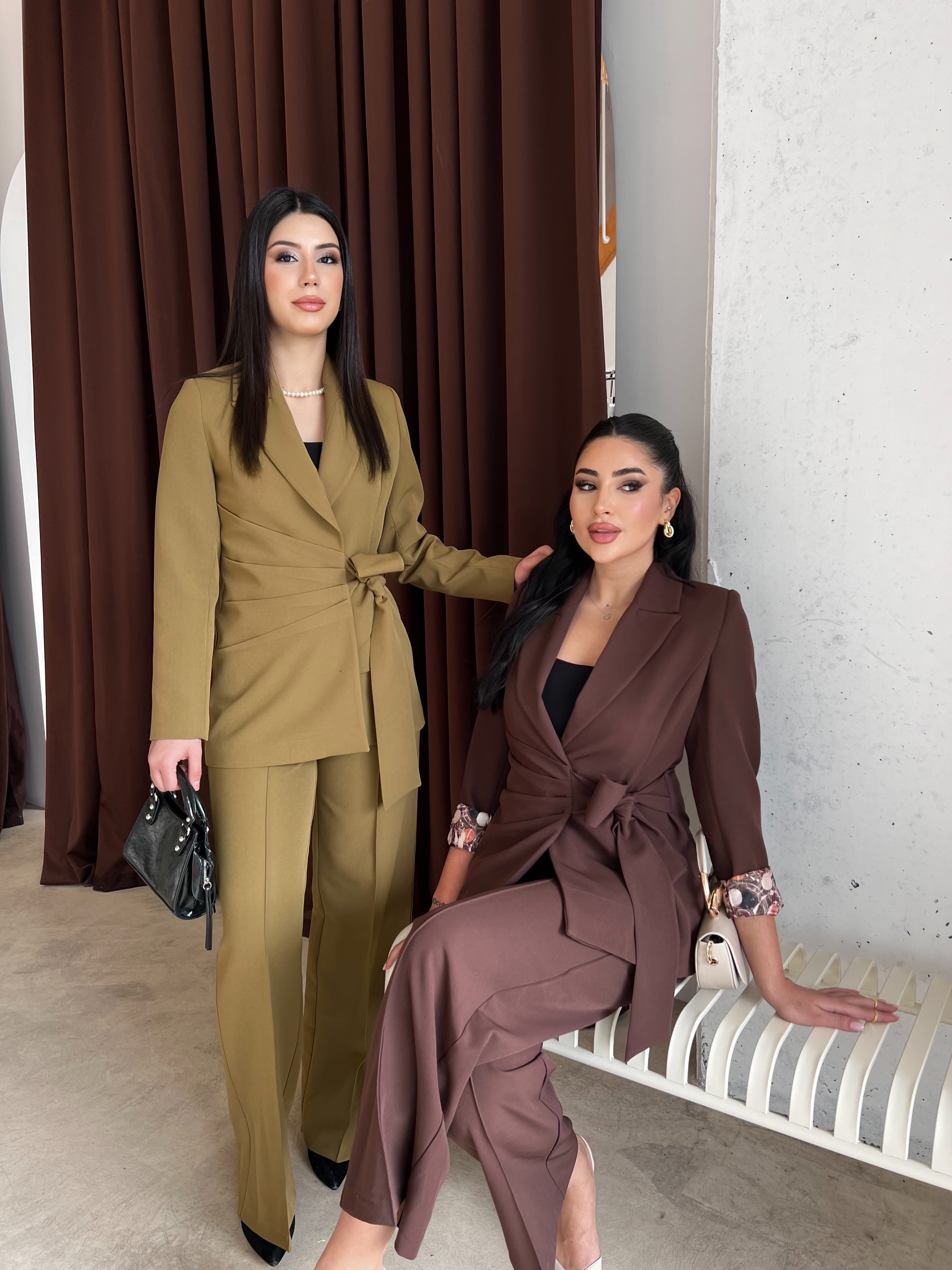 Arina Bel Detaylı Takım Kahve