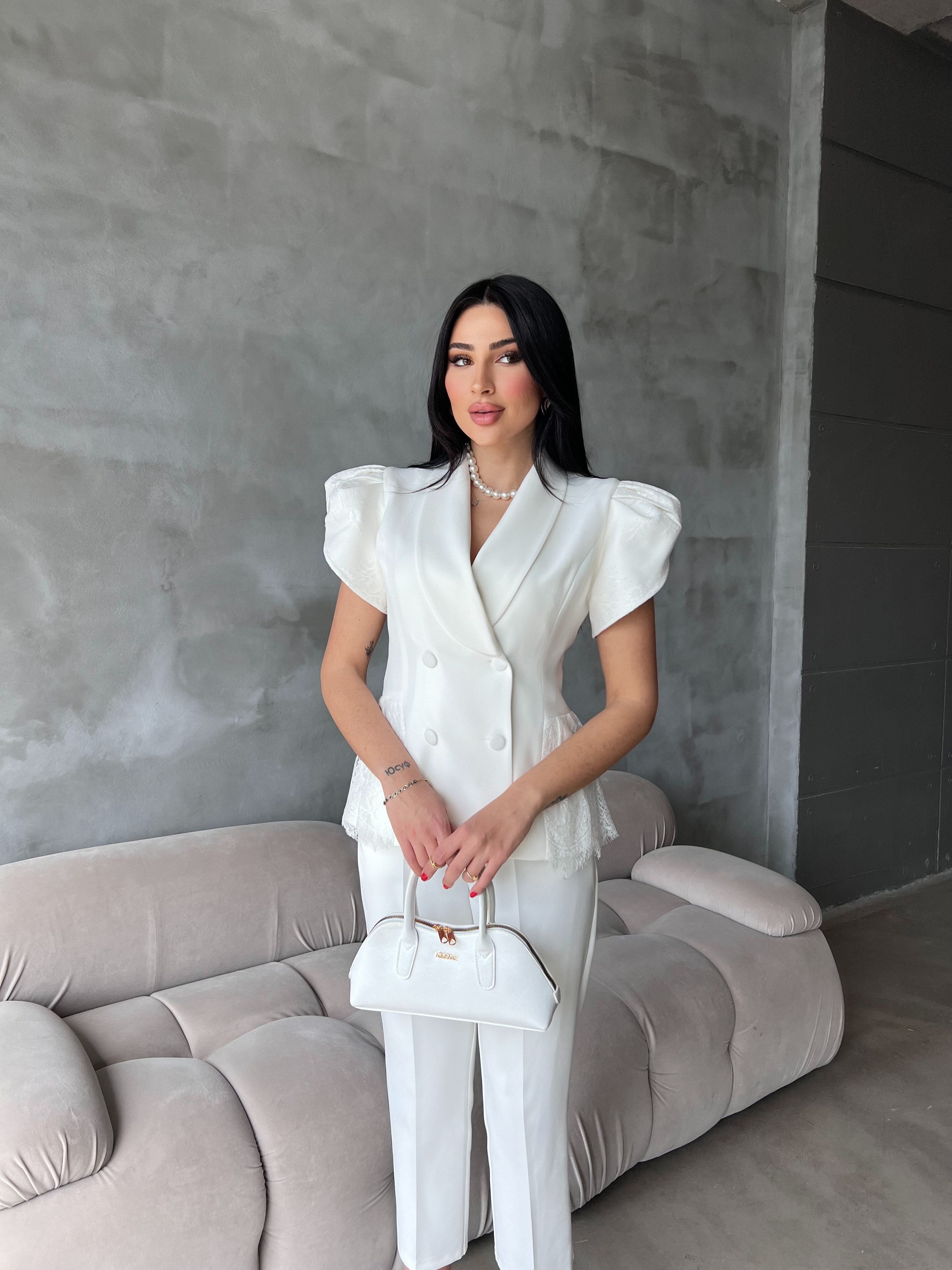 dantel detaylı ceket takım beyaz  