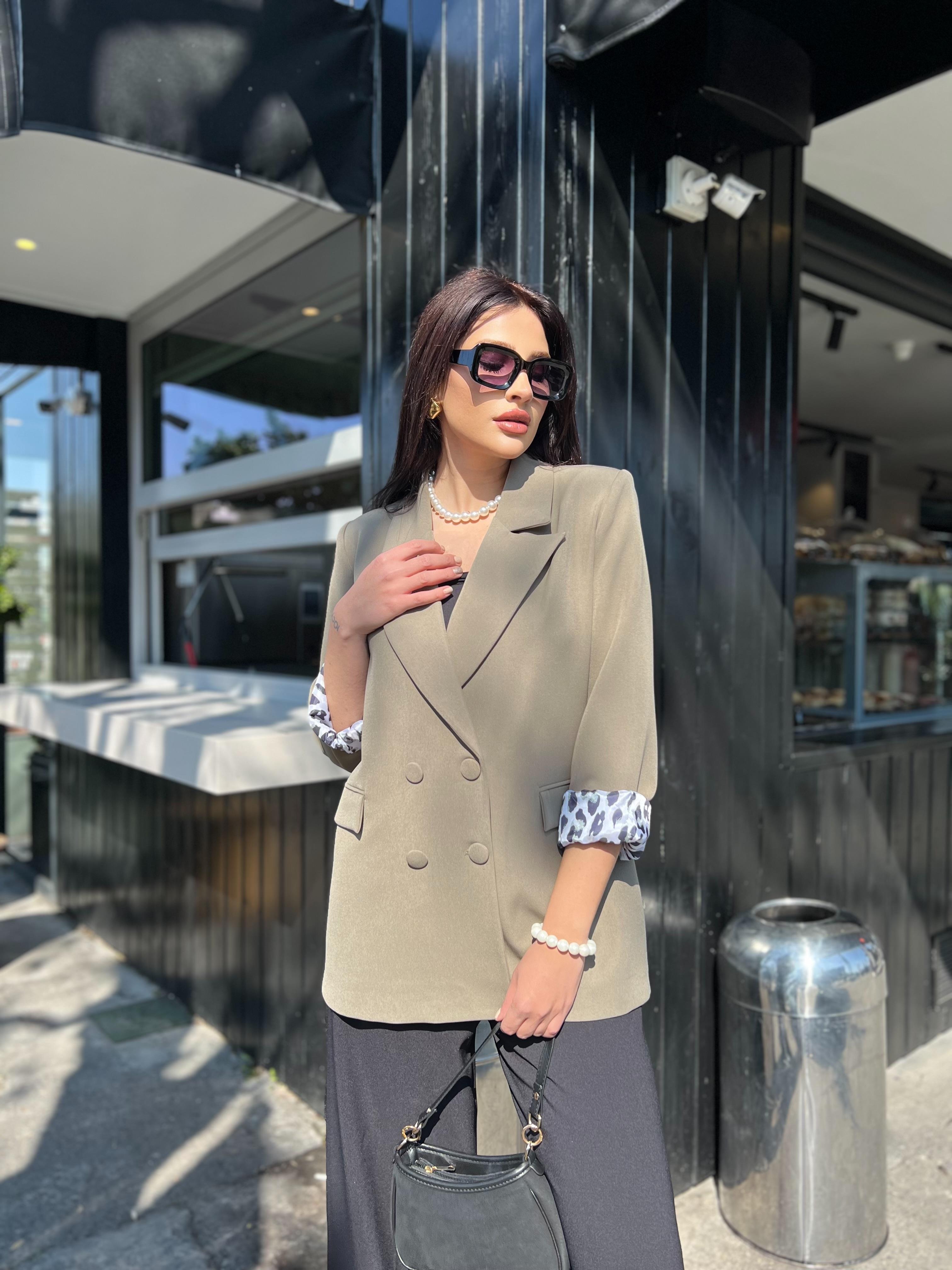 Leopar Detaylı Tasarım Blazer Ceket 