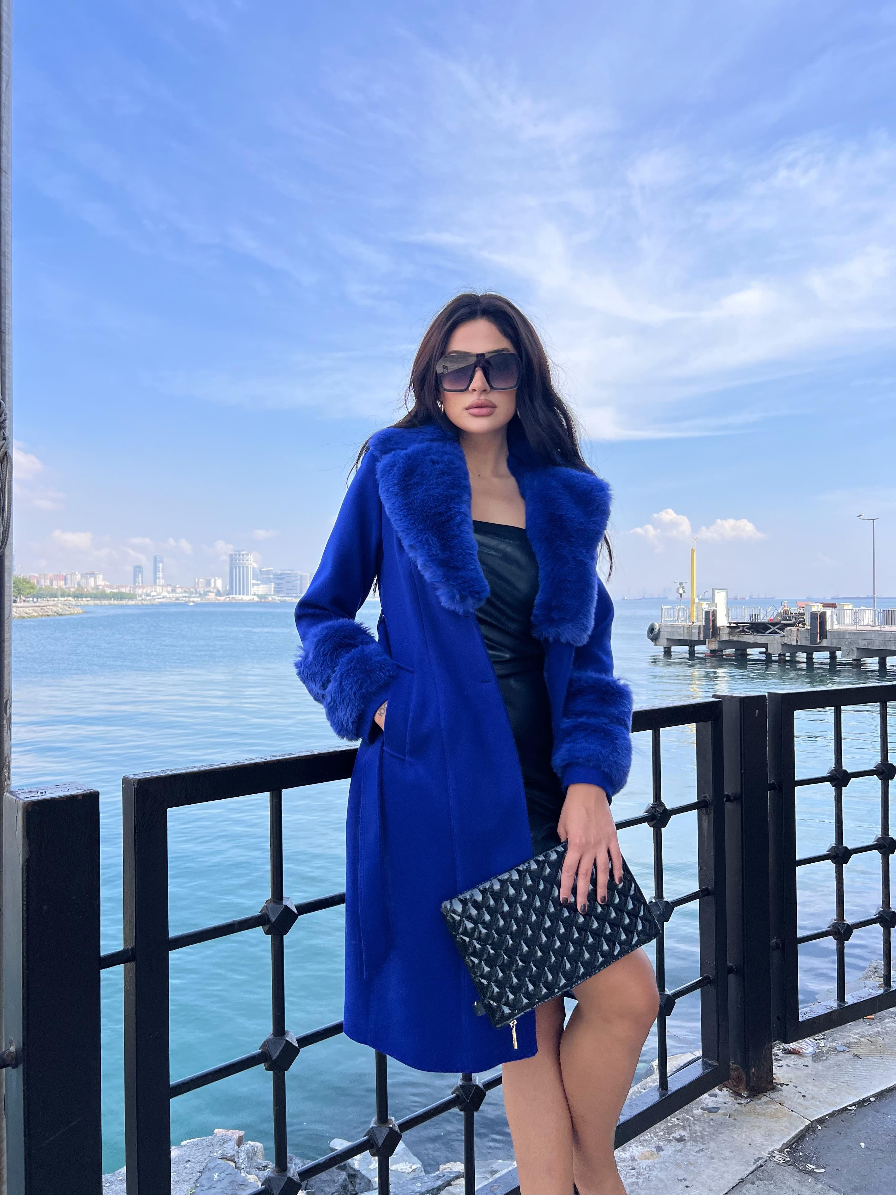 Lisa Kürklü Kaşe Kaban Saks