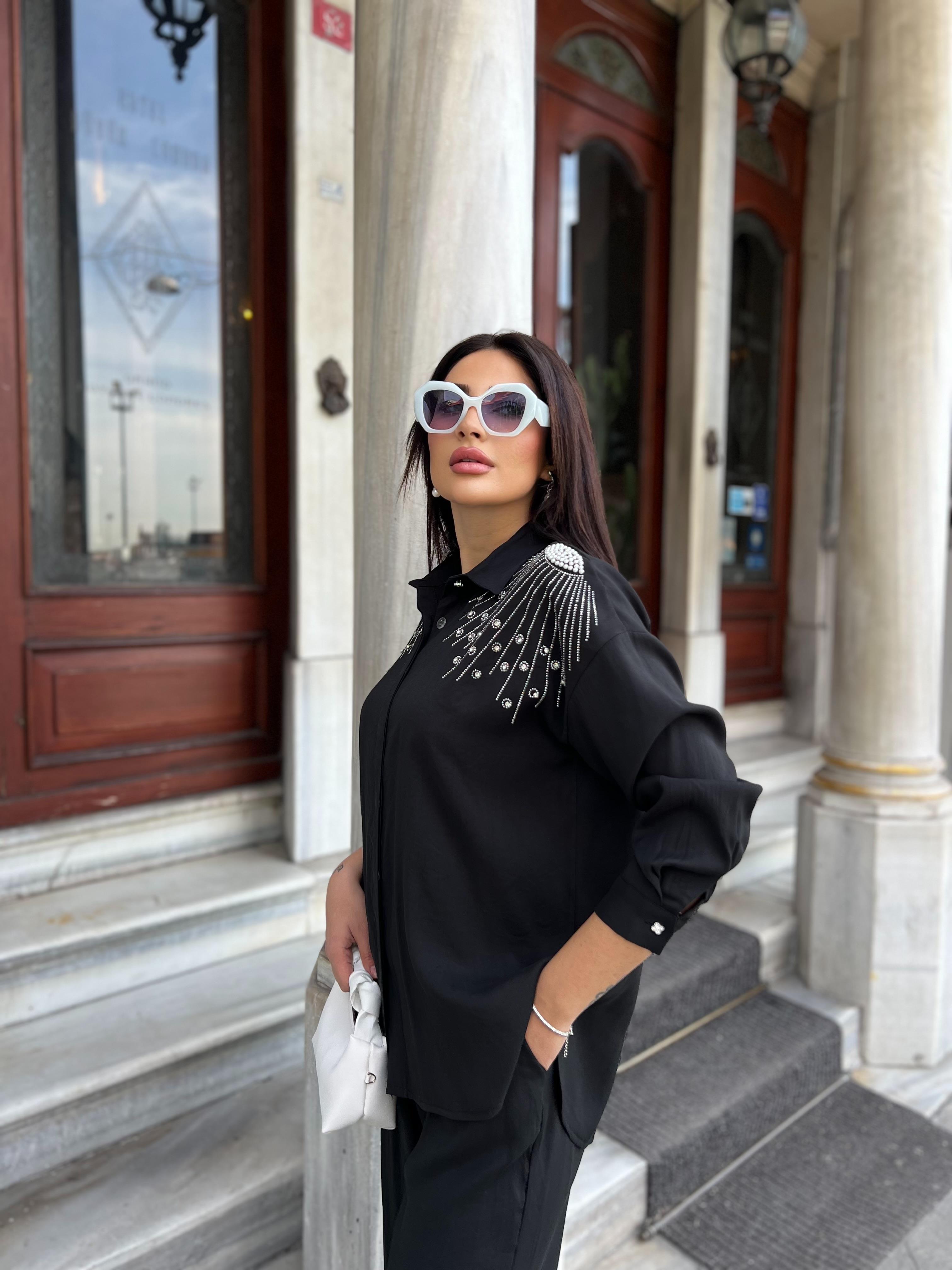 Omuz Detaylı İkili Takım Siyah