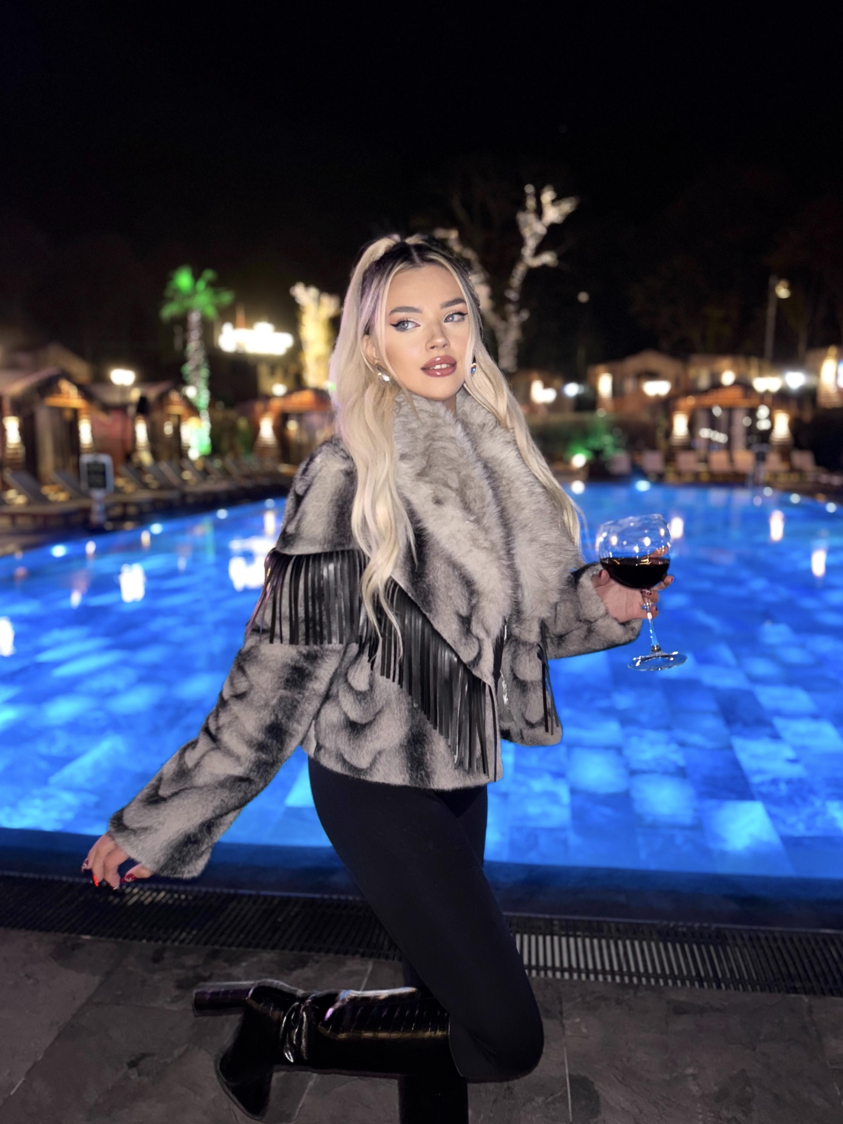 Püsküllü Premium Kürk Bej Desenli