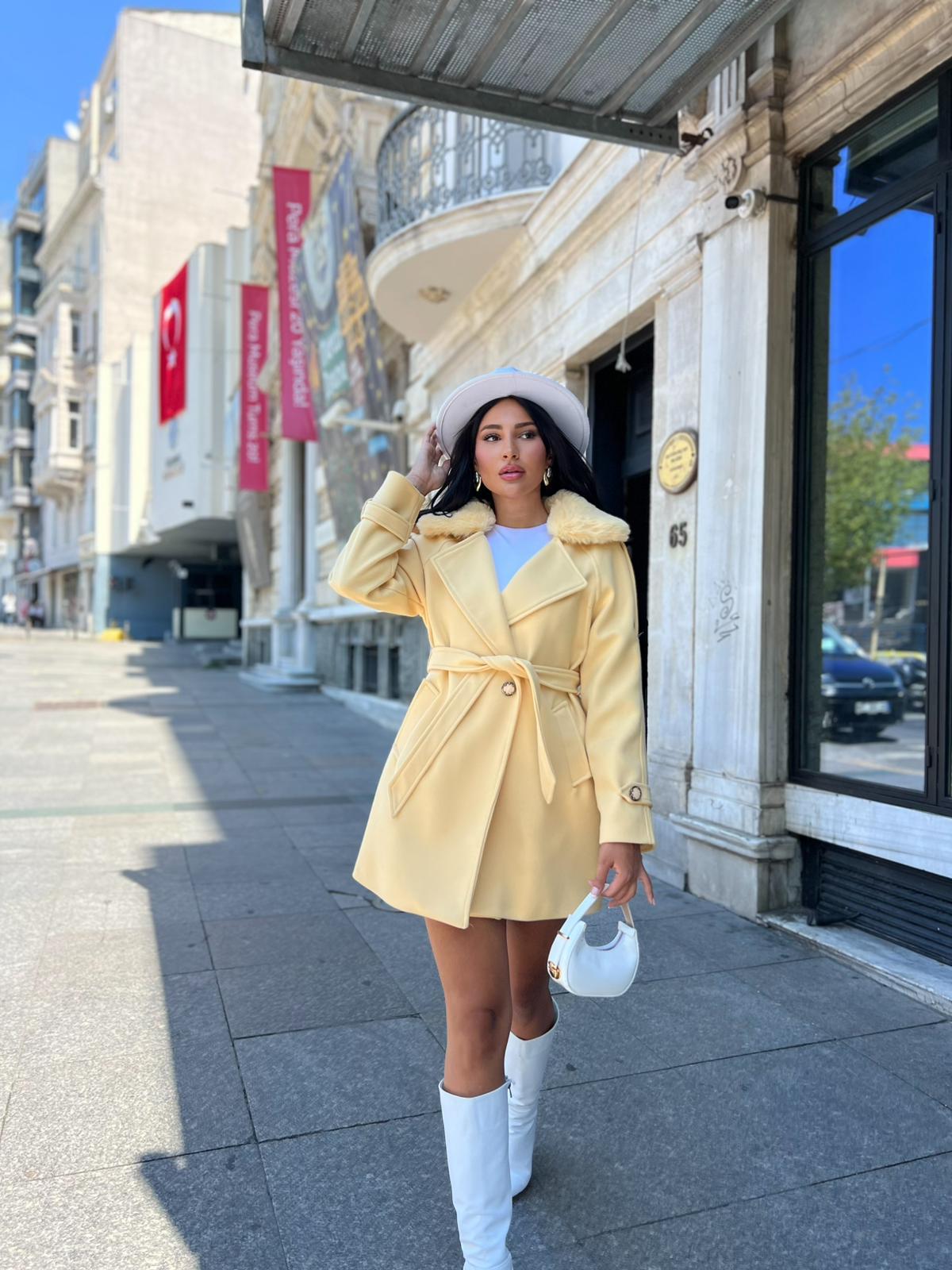 Reglan Kol Kaşe Kaban Sarı