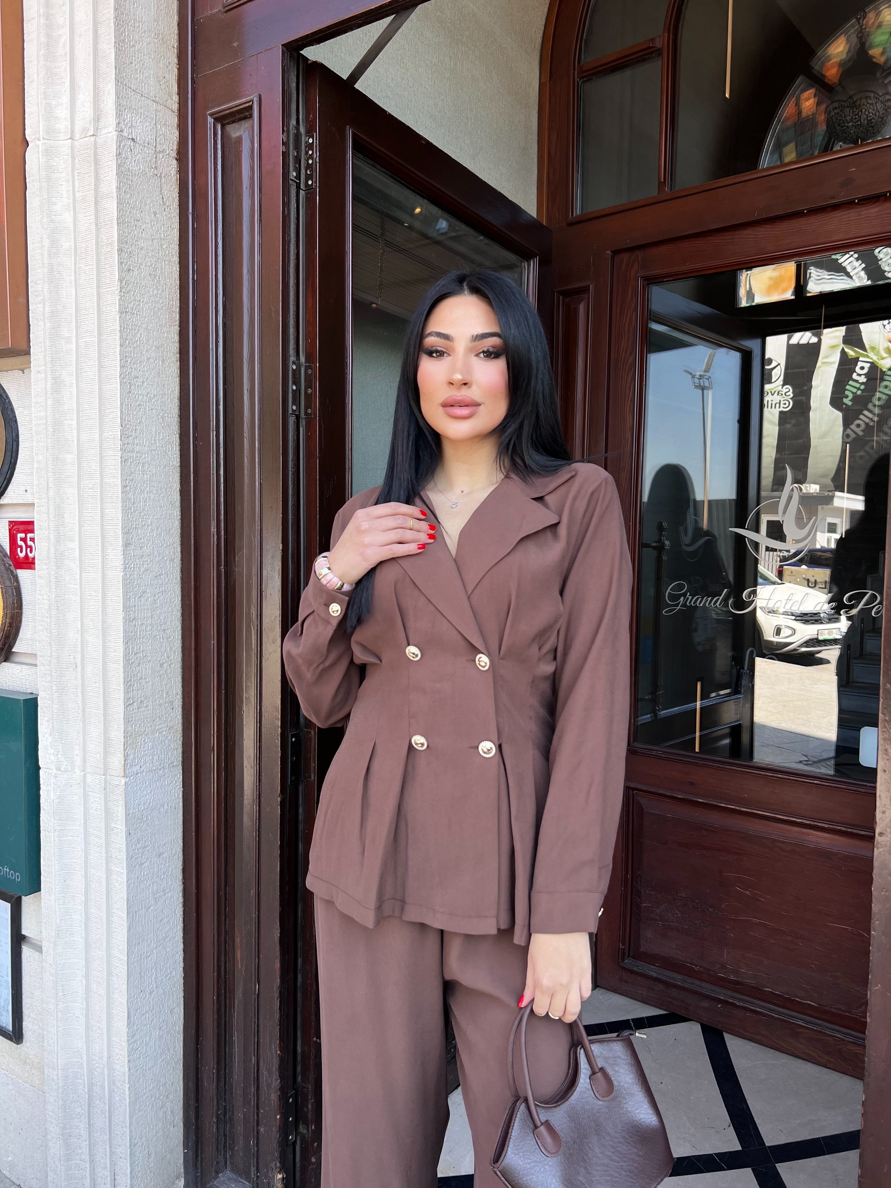 siena gold düğmeli takım kahve