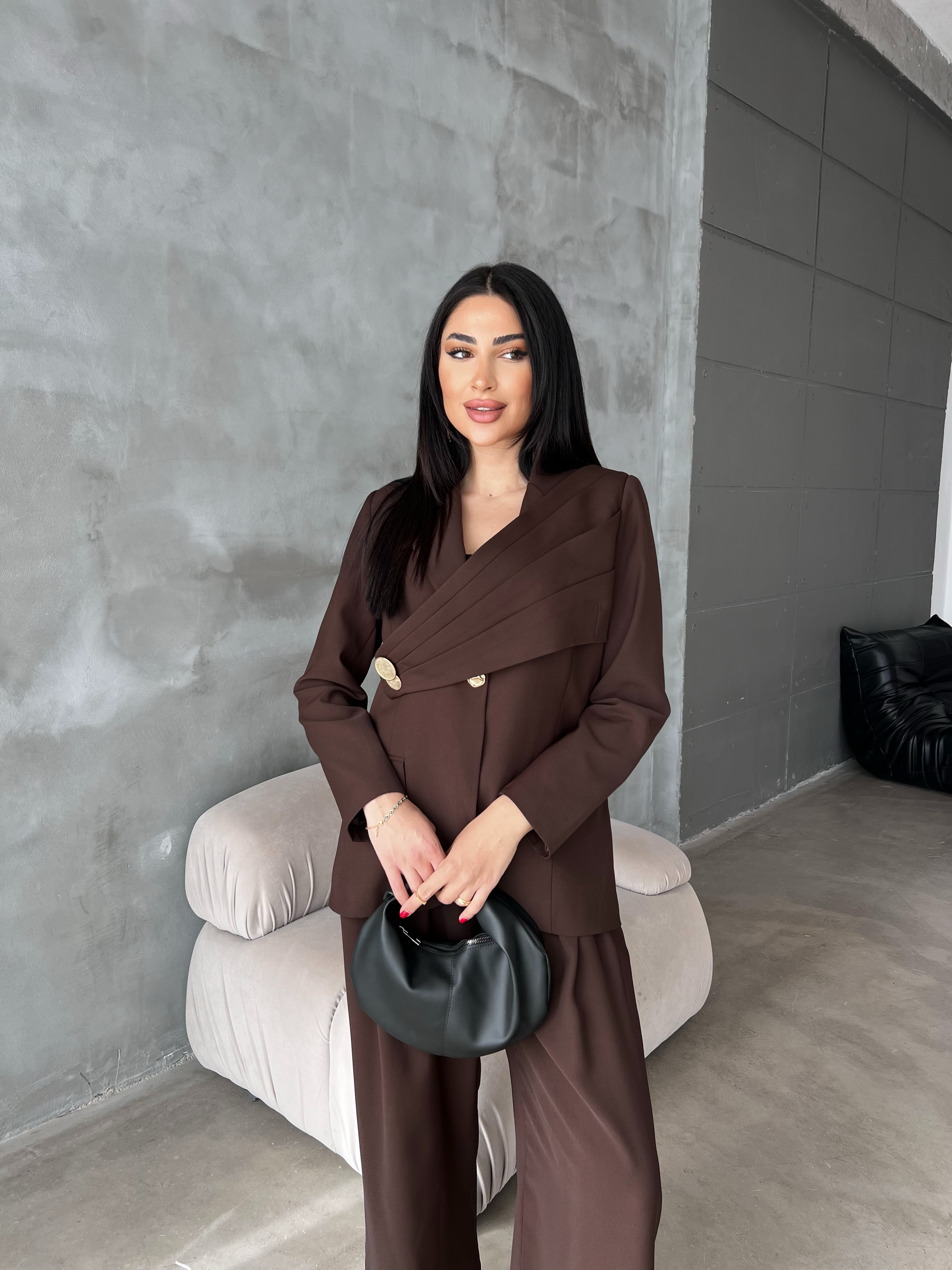 tasarım aksesuarlı ceket kahve