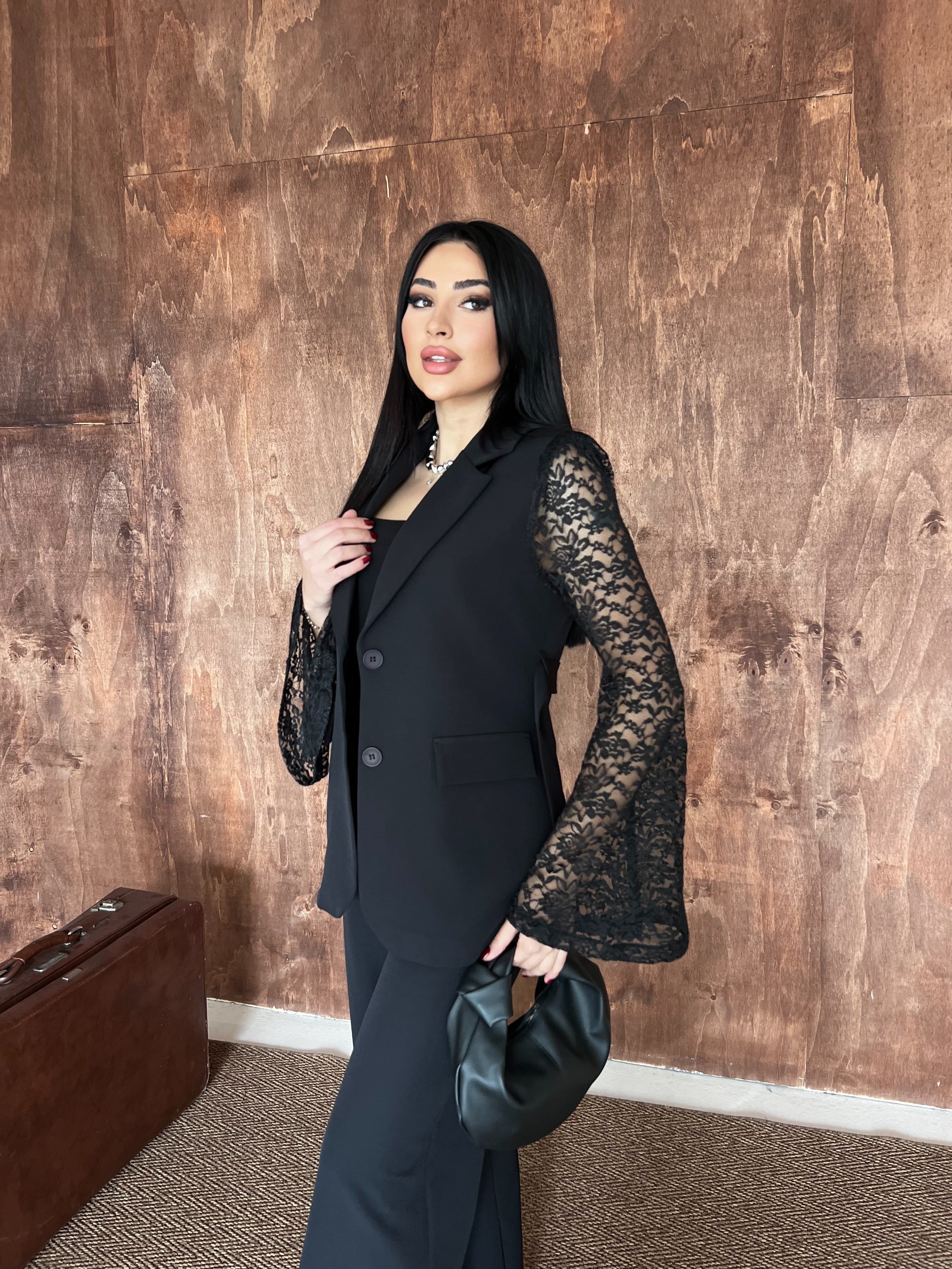 via kolları dantelli ceket takım siyah