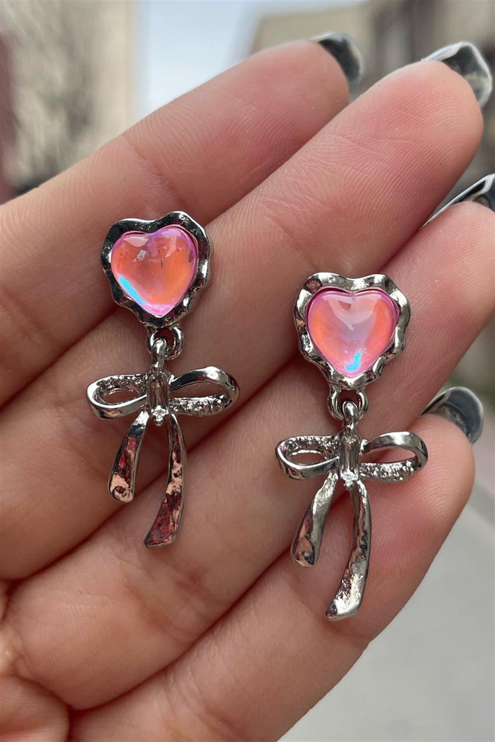 Kristal Lolita Style Pembe Kalp Fiyonk Detaylı Küpe