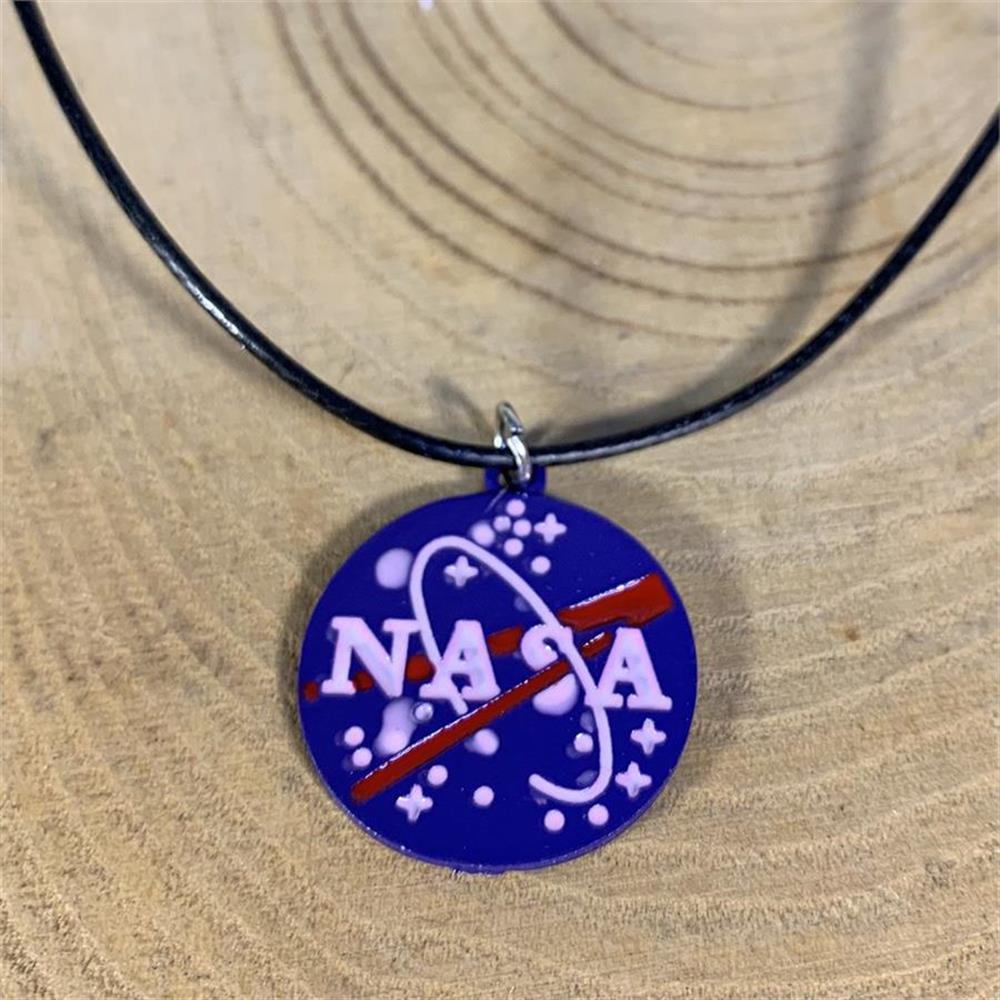 Nasa Metal Kolye