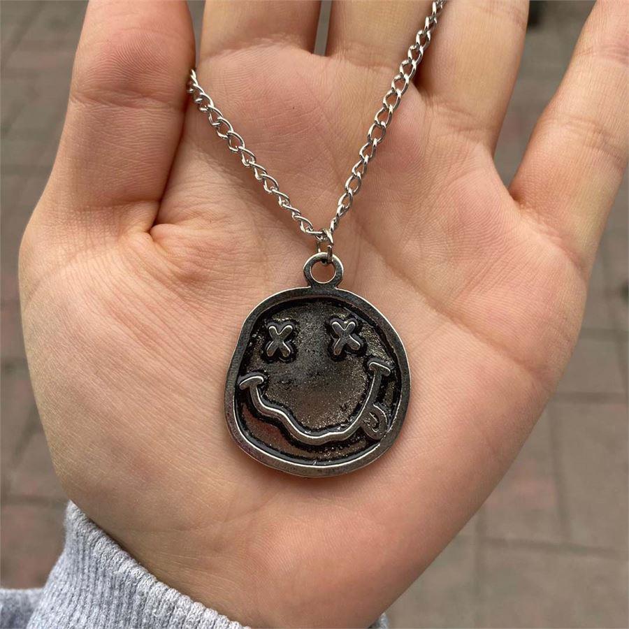 Nirvana Smiley Kolye 