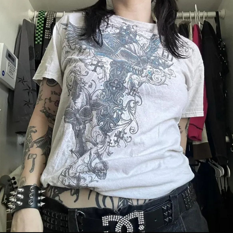 Beyaz Vintage Renaissance Cross Skull Cyber Grunge Unisex T-shirt