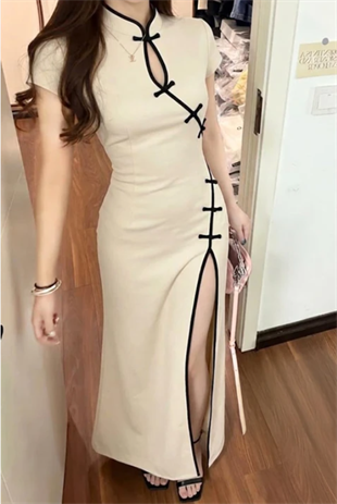 Beyaz Mandarin Yaka Siyah Şeritli Qipao Y2K Elbise