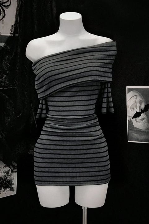 Antrasit Siyah Çizgili Omuz Dekolteli Kısa Kollu Bodycon Elbise