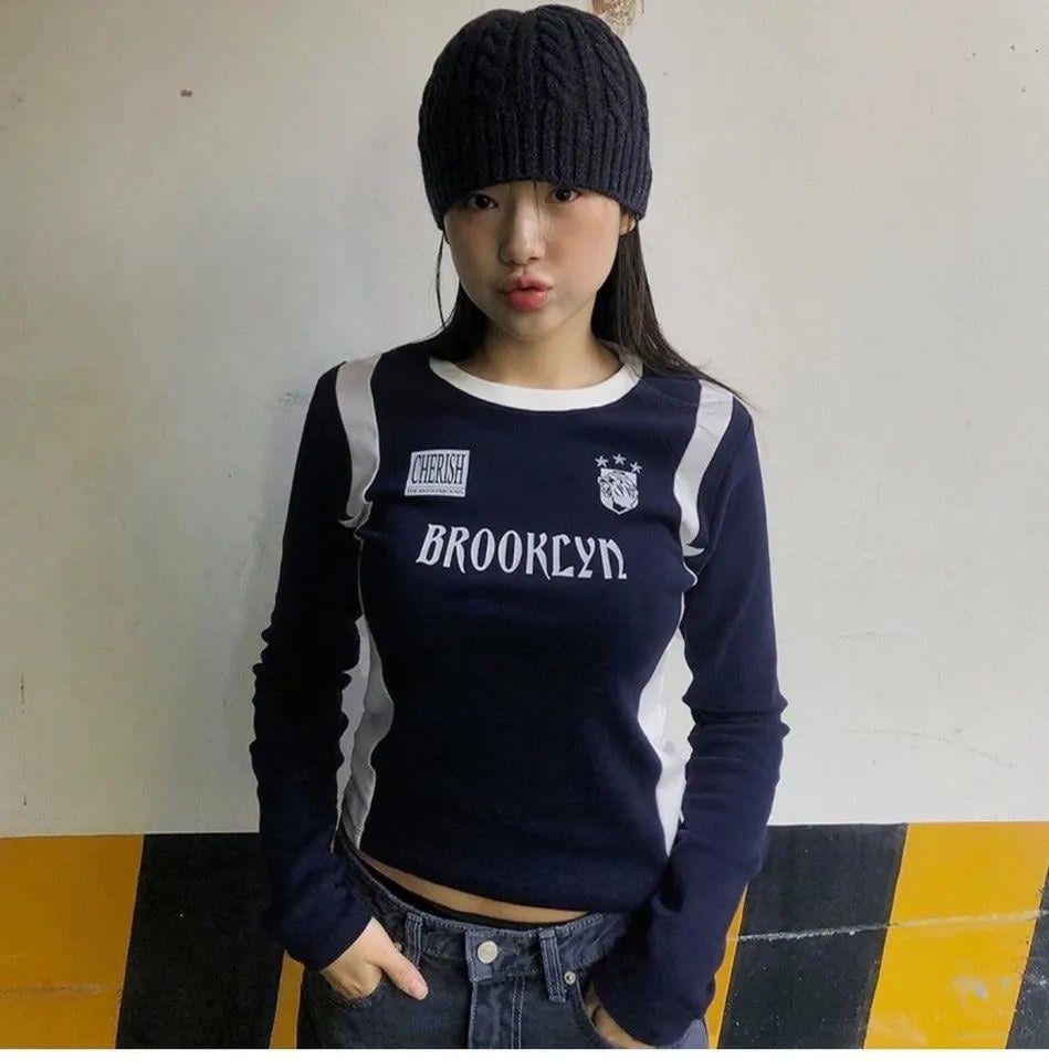 Siyah Şerit Detaylı Brooklyn Uzun Kollu Crop