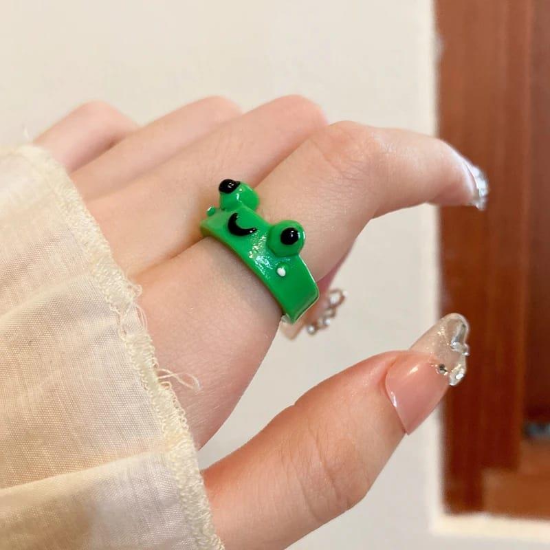 Yeşil Laughing Frog Yüzük