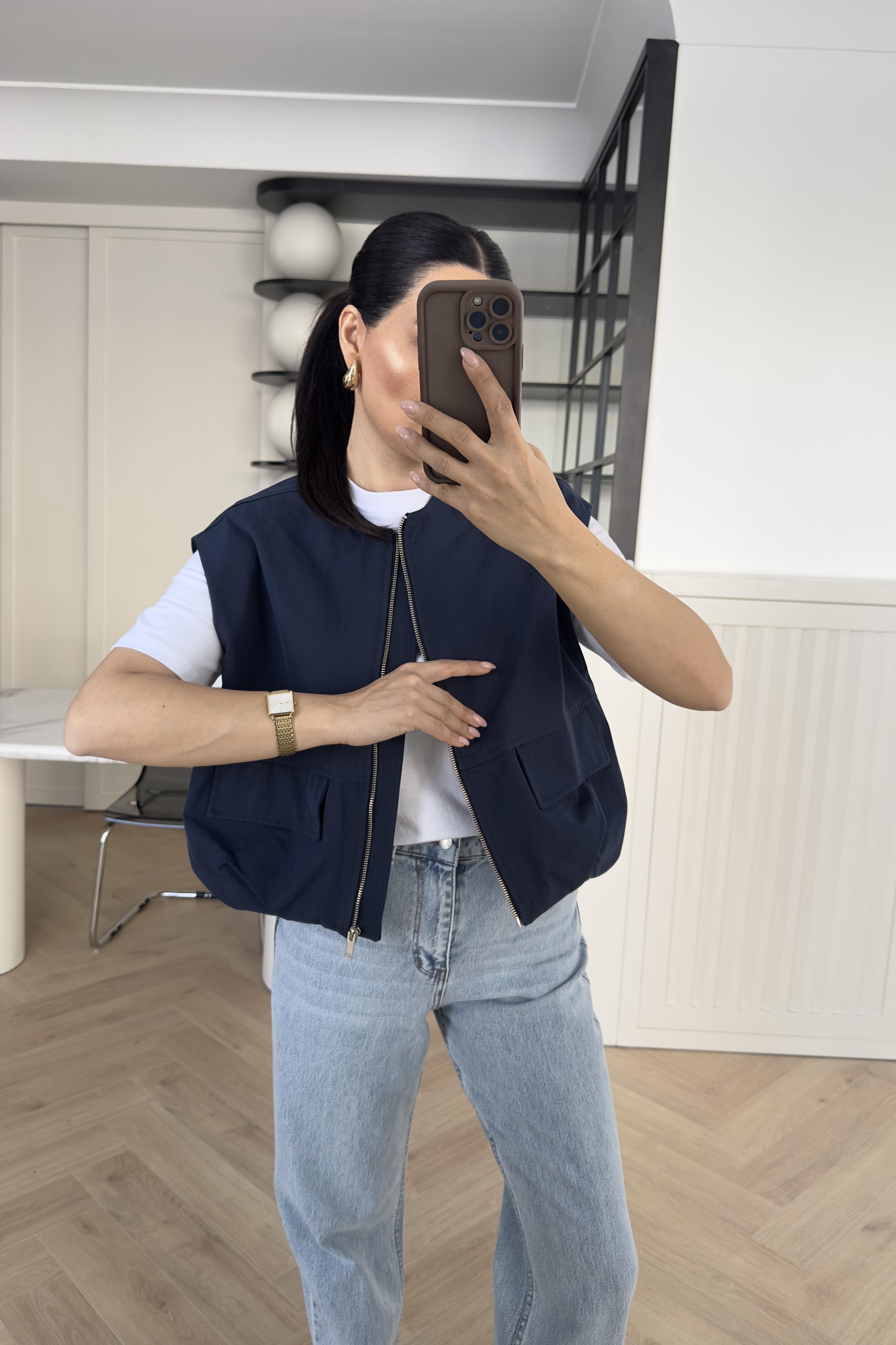  Laci Astarlı Gabardin Kumaş Yelek