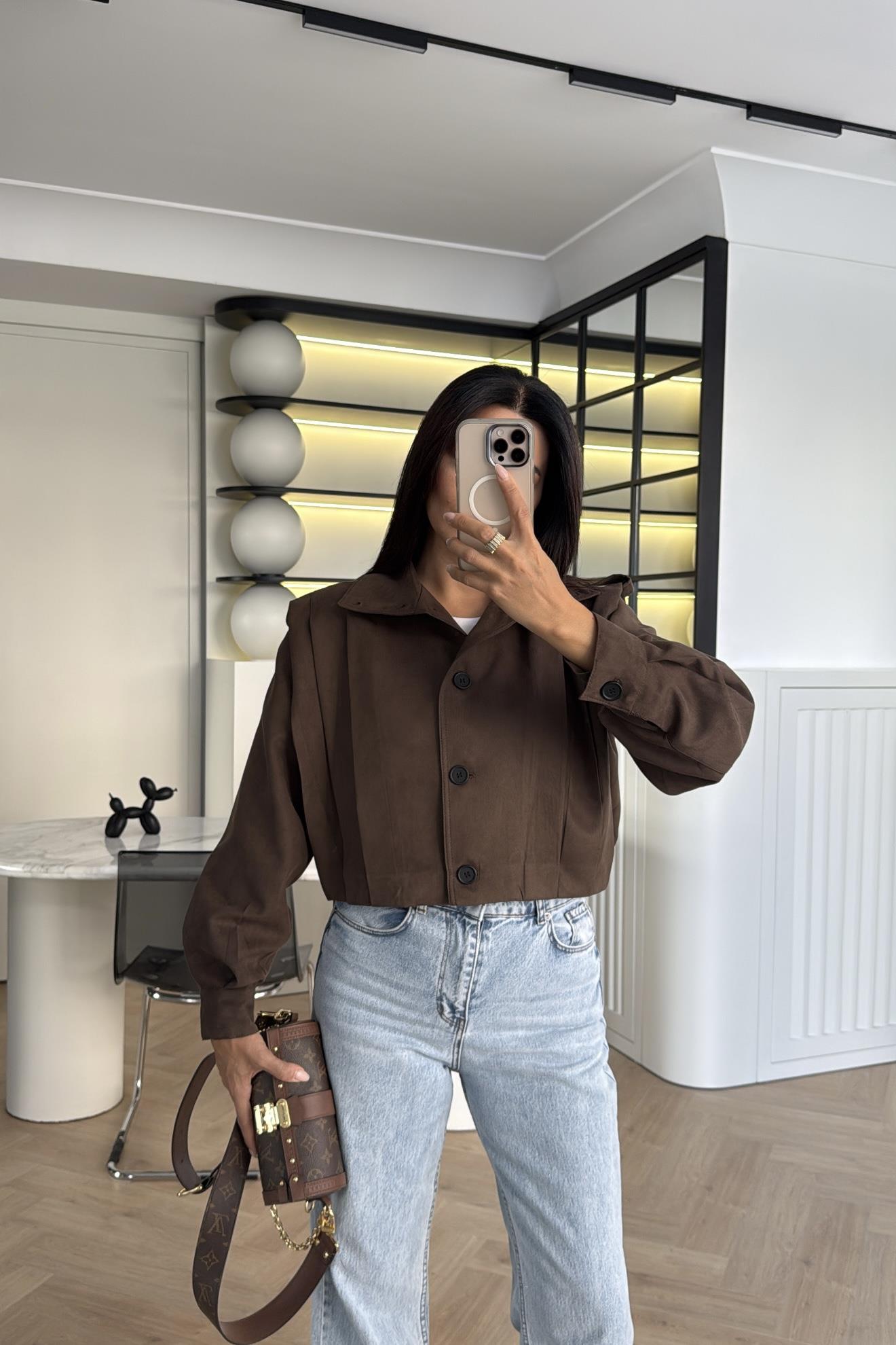 ACI KAHVE DÜĞMELİ SÜET KISA CEKET