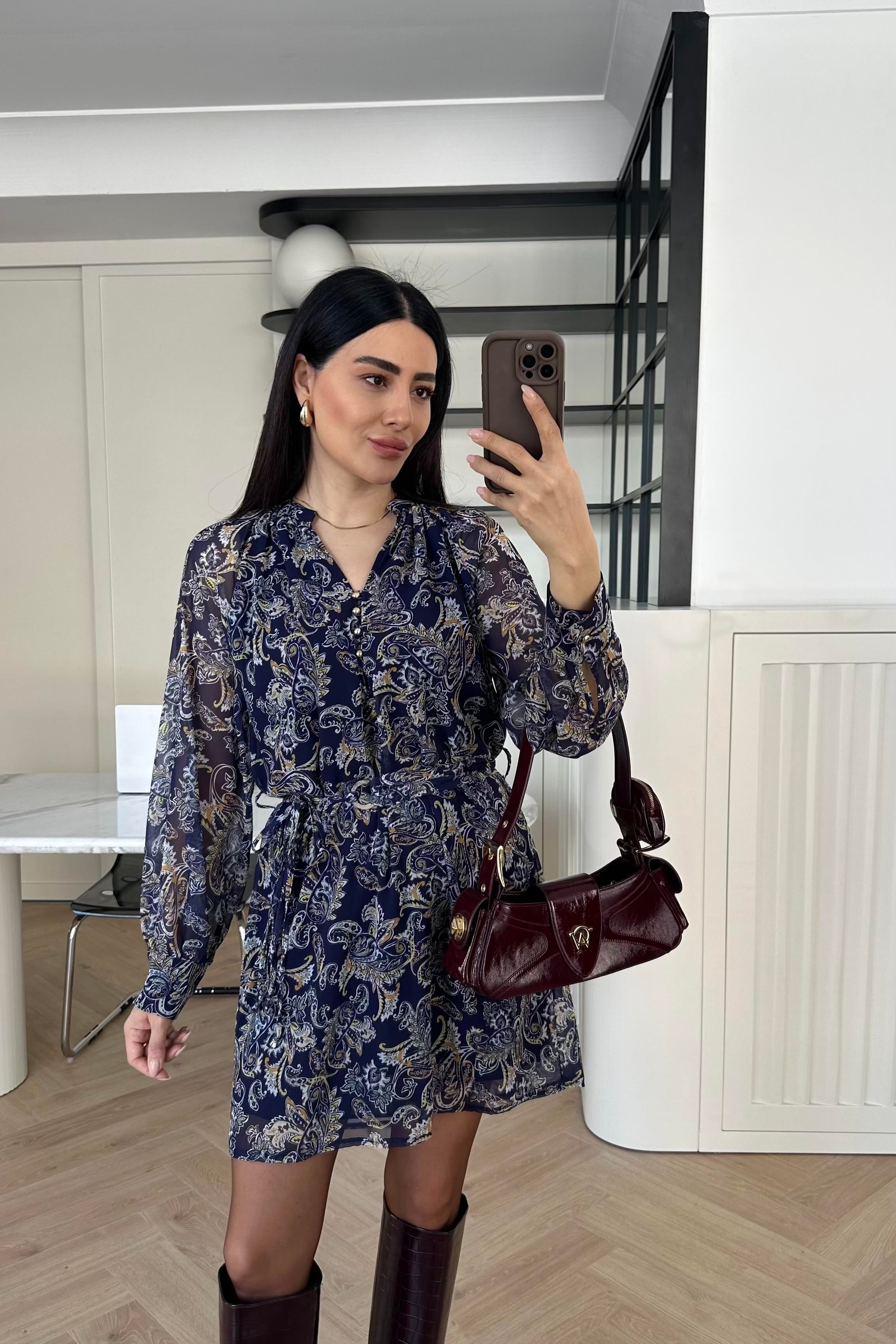 Astarlı Kemerli Renkli Şifon Elbise