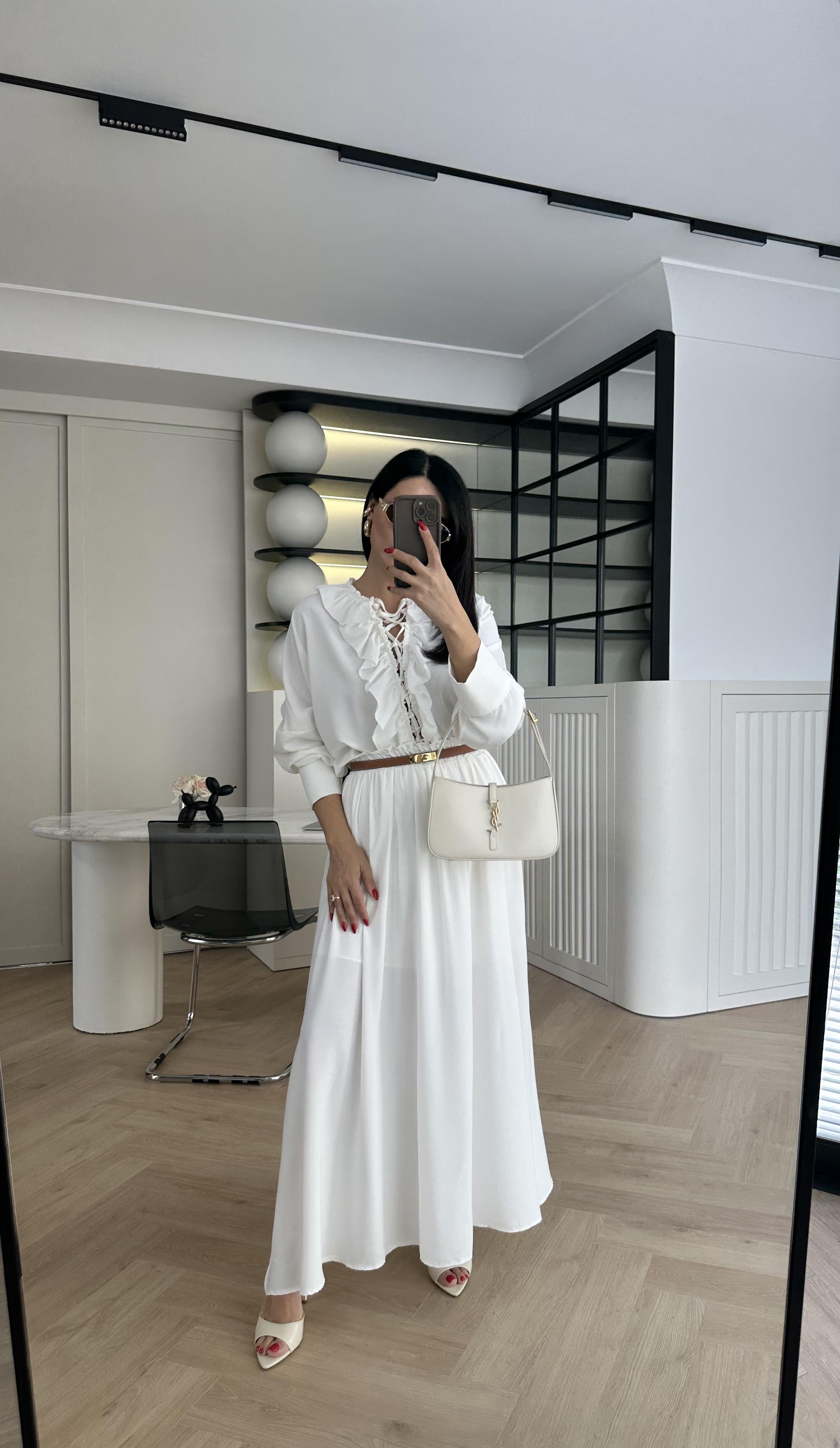 Beyaz Marka Model Etek Gömlek Takım