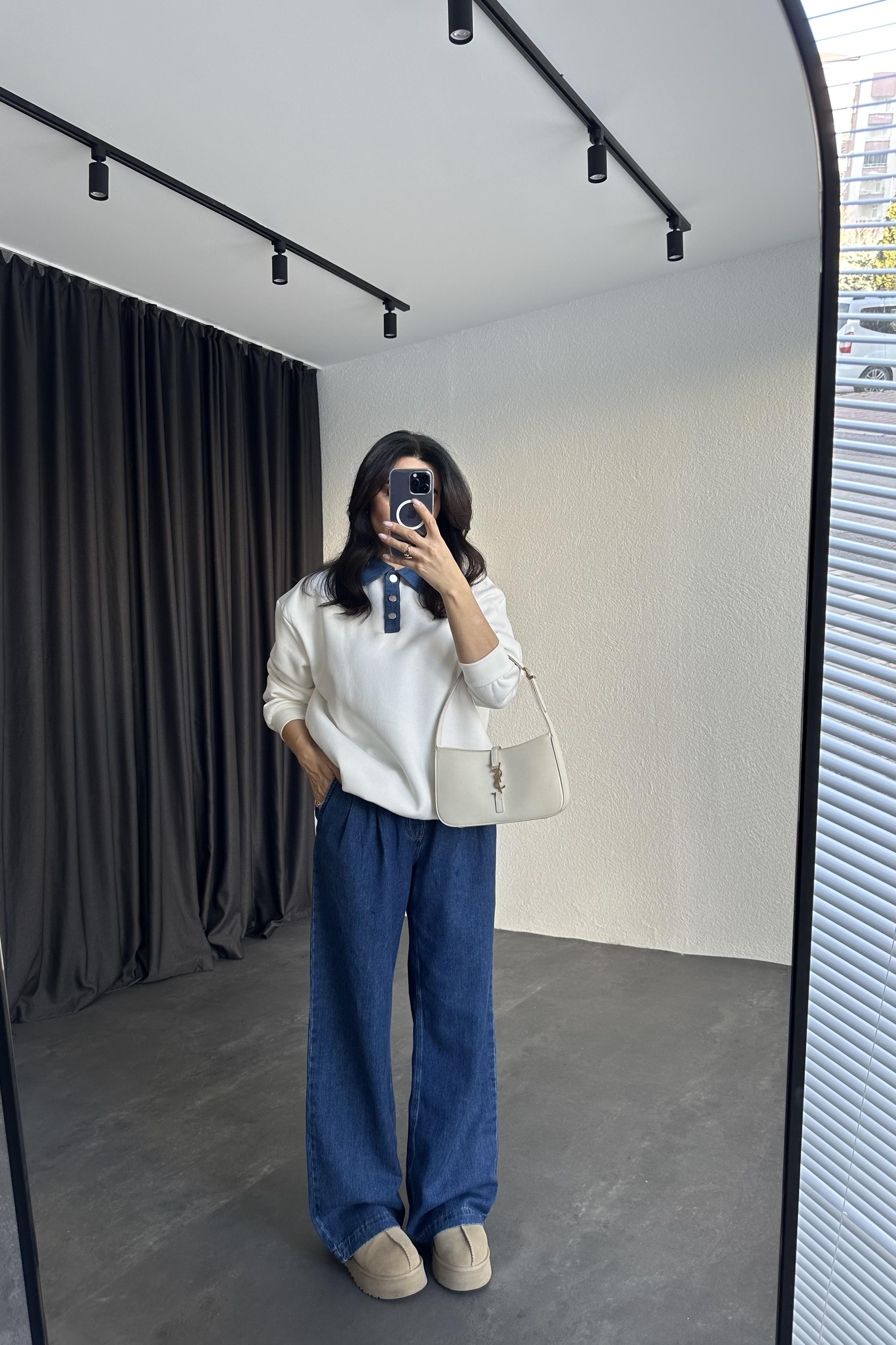 Beyaz Renk Yakası Denim Detay Şardonlu Sweatshirt 