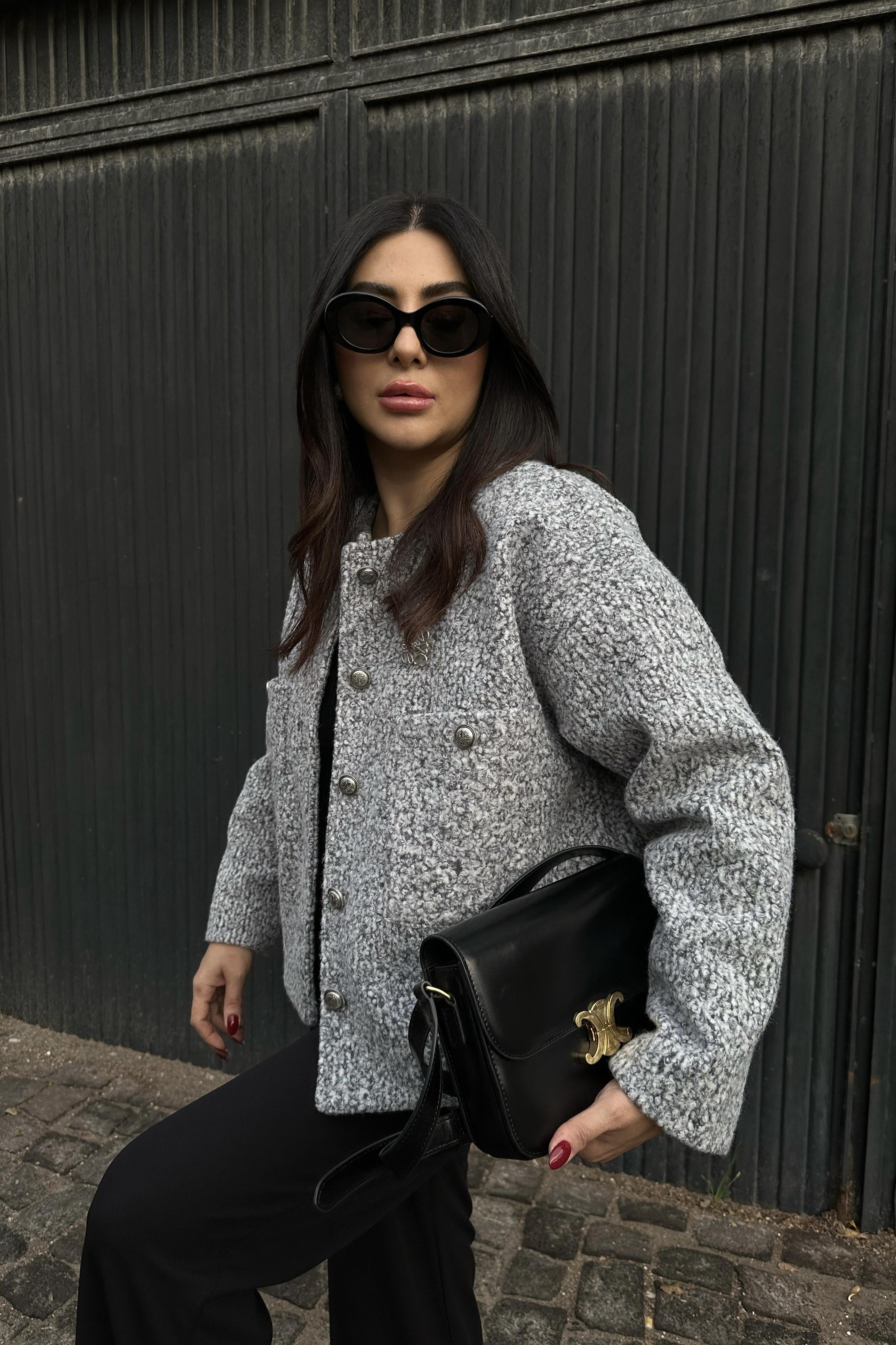 Broşlu Gümüş Düğmeli Buklet Ceket 