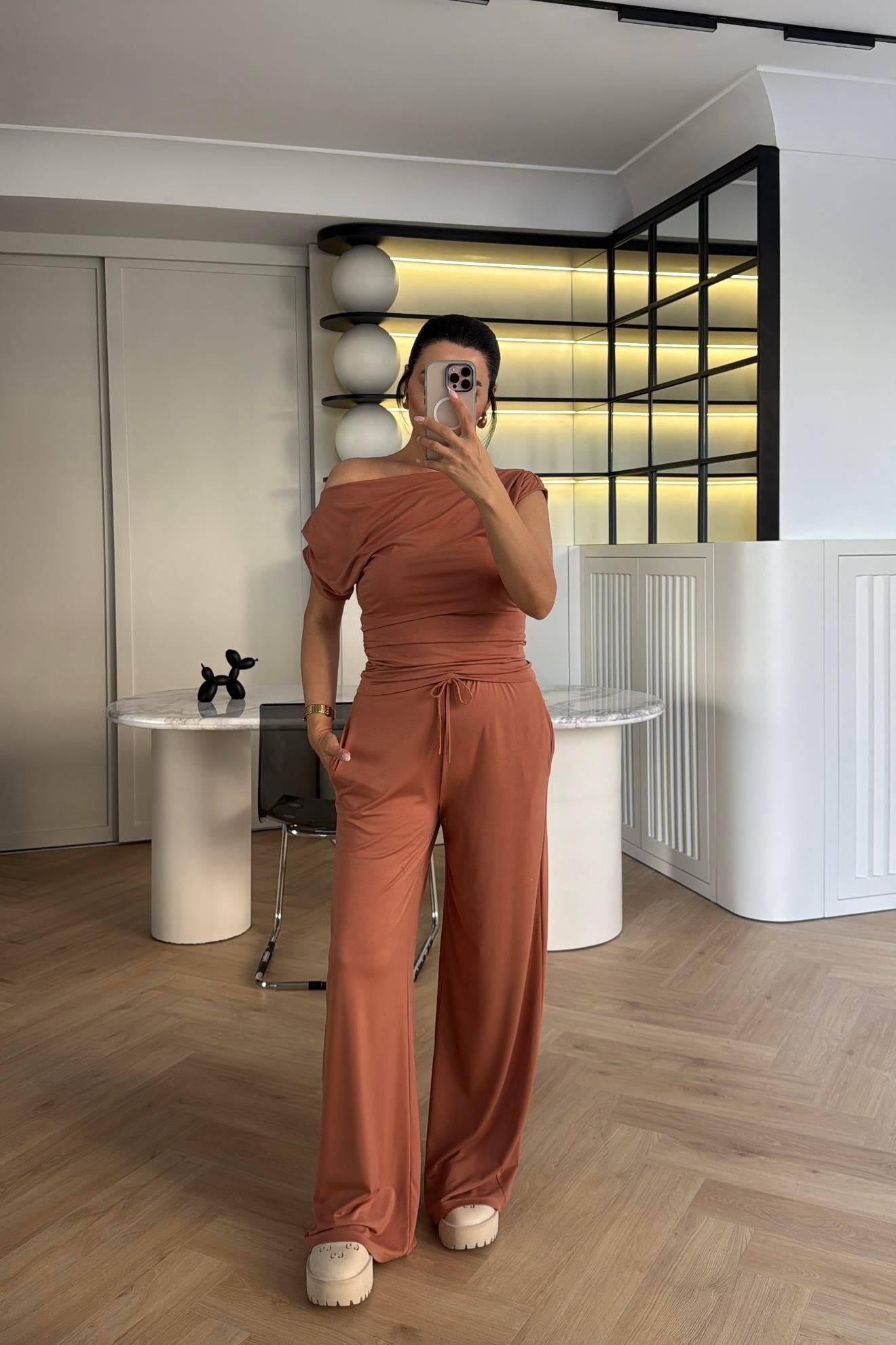 CAMEL DÜŞÜK OMUZ MODAL KUMAŞ TAKIM
