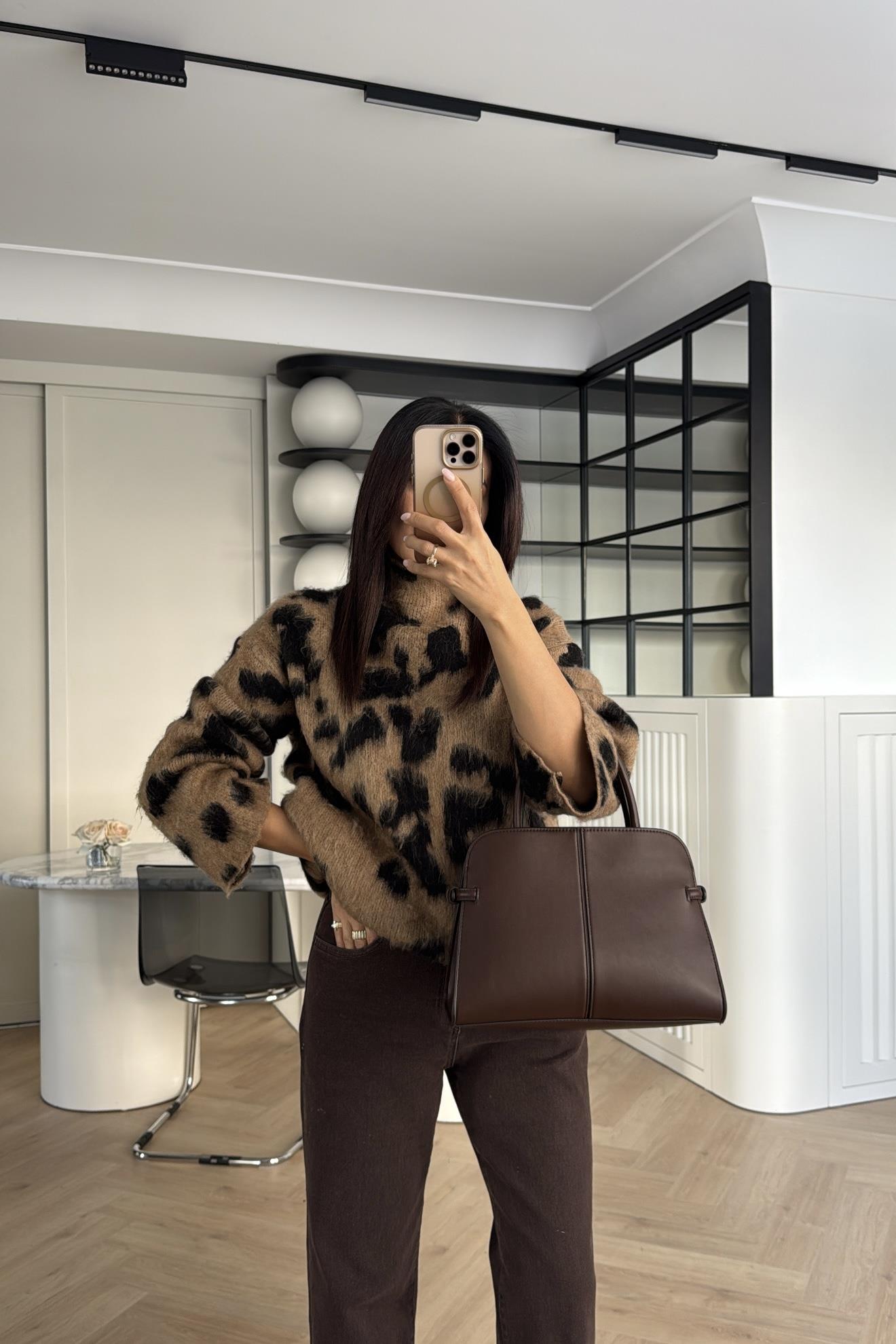 CAMEL RENK YARIM BALIKÇI DESENLİ KAZAK
