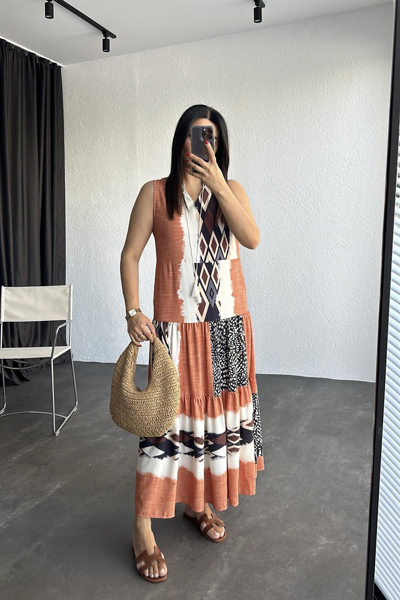 Desenli Kolsuz Maksi Boy Elbise