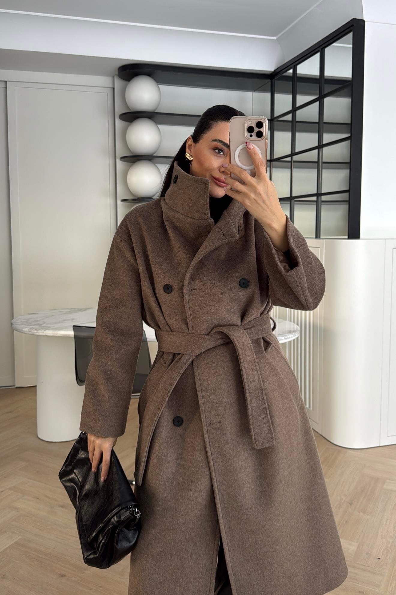 DİK YAKA DÜĞMELİ KAŞE KABAN KAHVE