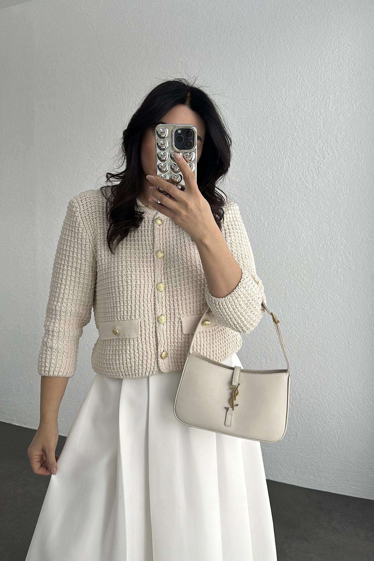 Dilvin Marka Gold Düğmeli Mevsimlik Dokulu Hırka