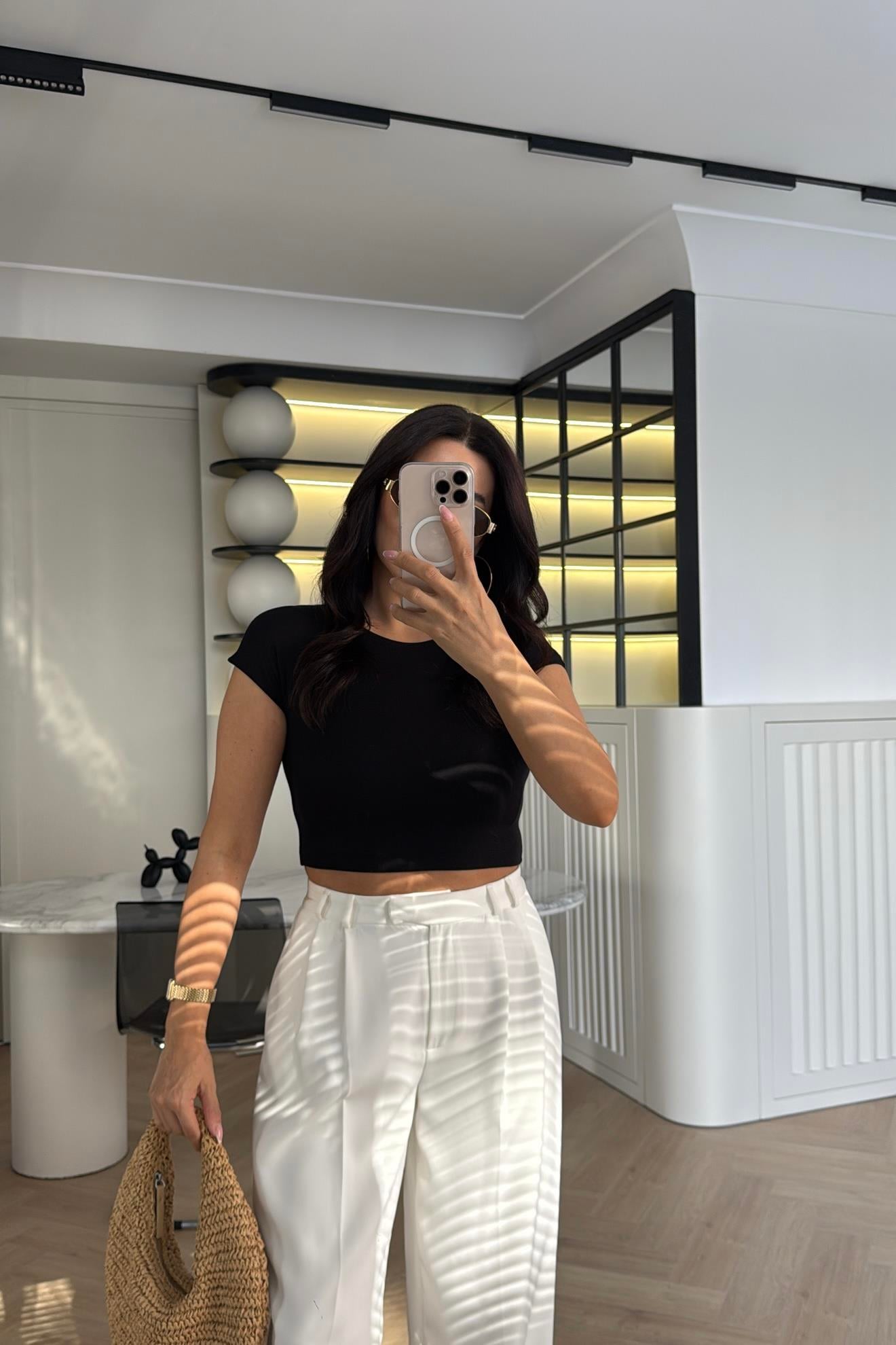 DİLVİN T-KOL MODAL CROP SİYAH