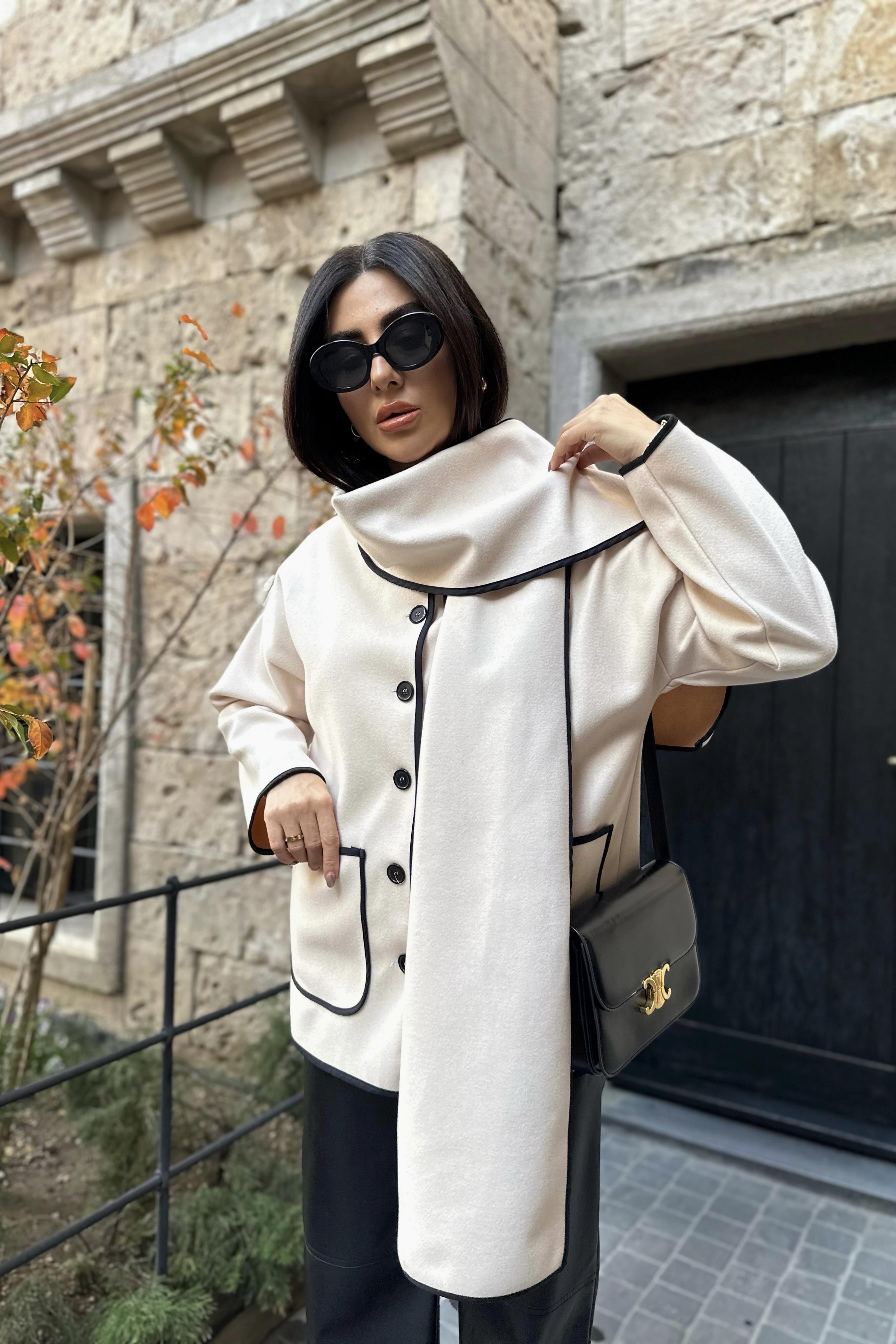 Ekru Atkı Tasarım Cepli Kaşe Ceket