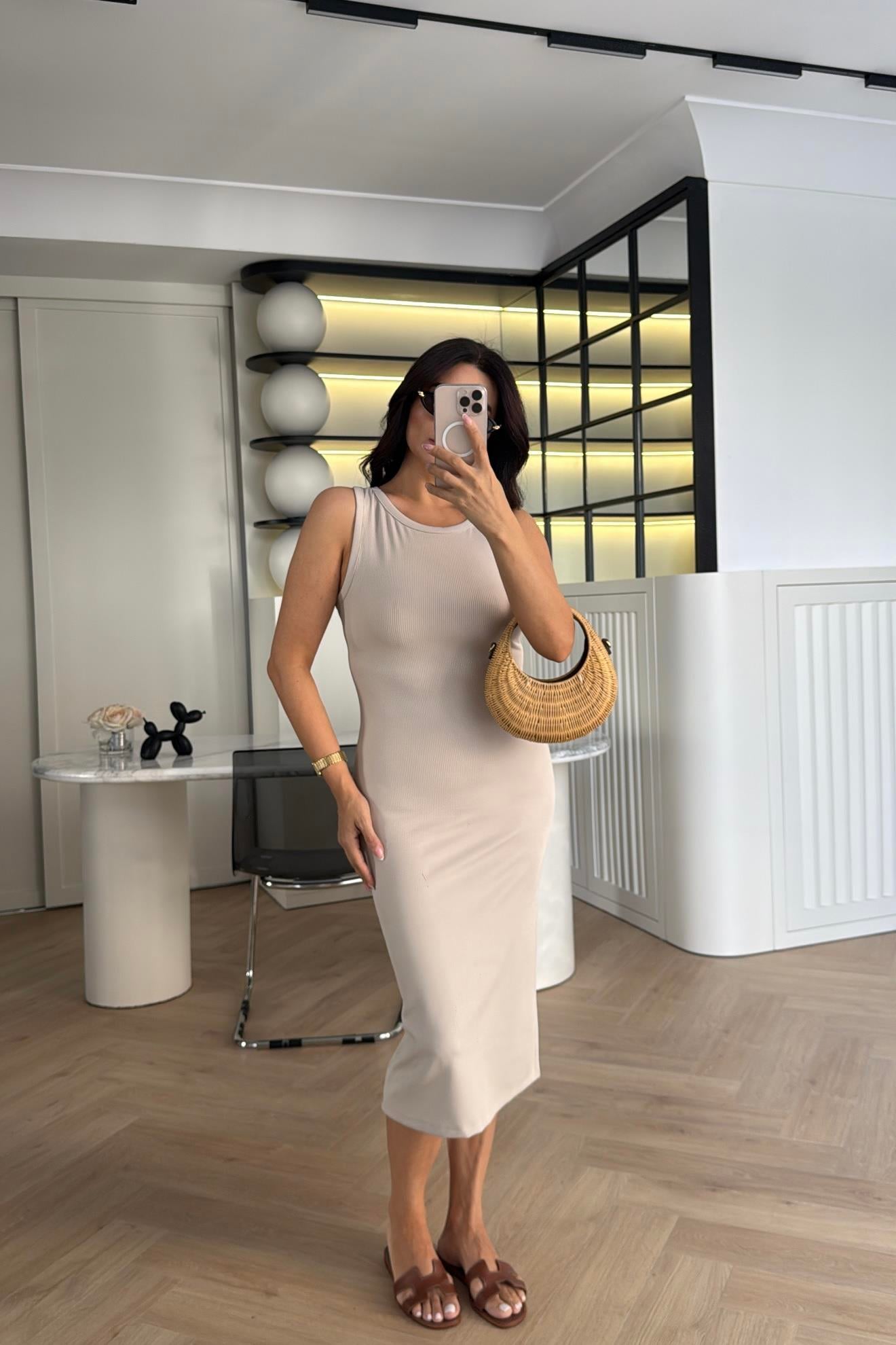 EKRU FİTİLLİ ÇELİK ÖRME KOLSUZ BASİC ELBİSE